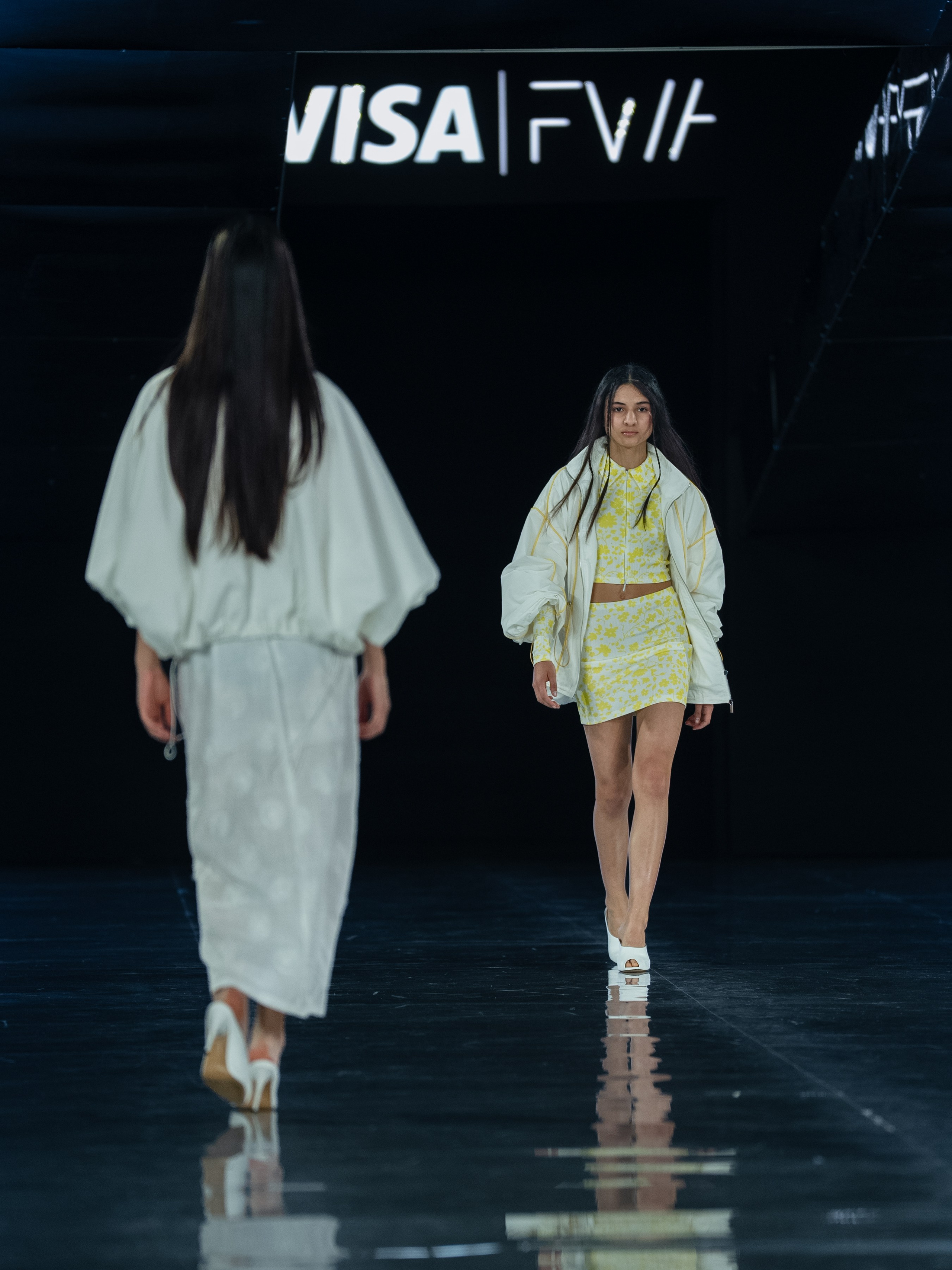 Visa Fashion Week Studio 4353. Сайт Алматинского НЮ АРТ, будуар и фэшн фотографа Дениса Карпенко