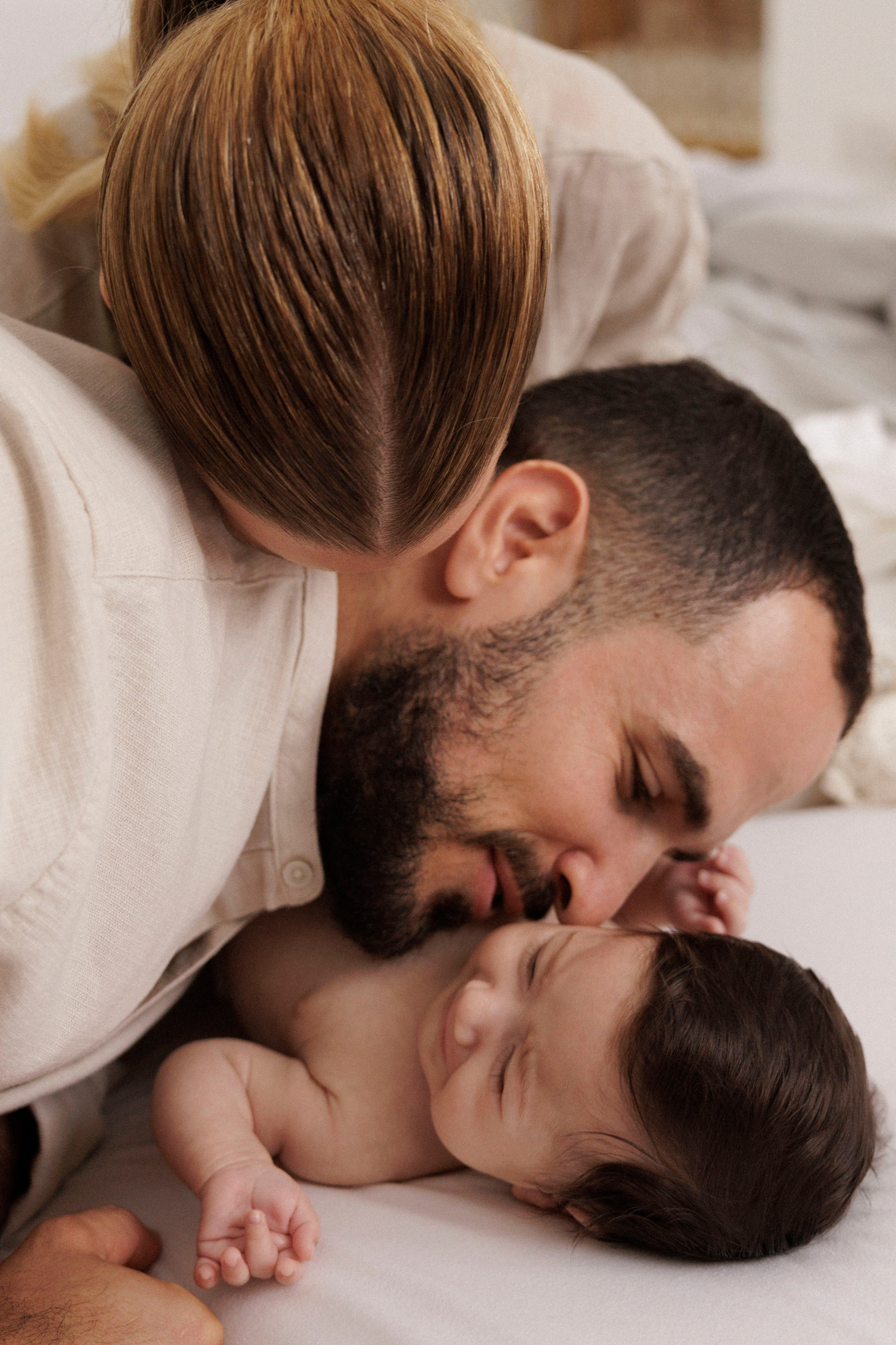 New born family photoshoot at home. Wedding and family photographer