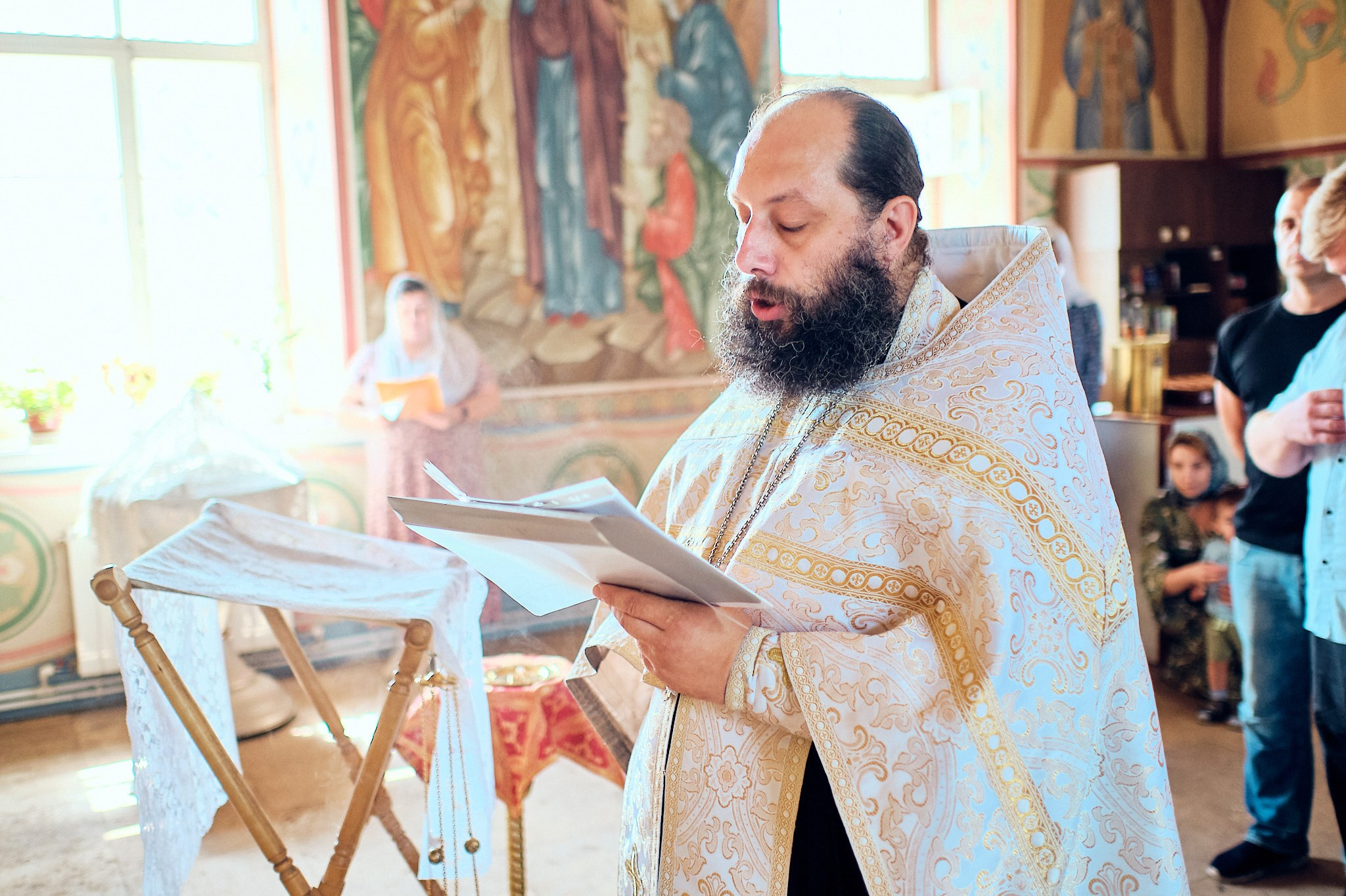 Крестины и венчания. Привет! Меня зовут Слава Кравец, я репортажный фотограф в Московском регионе