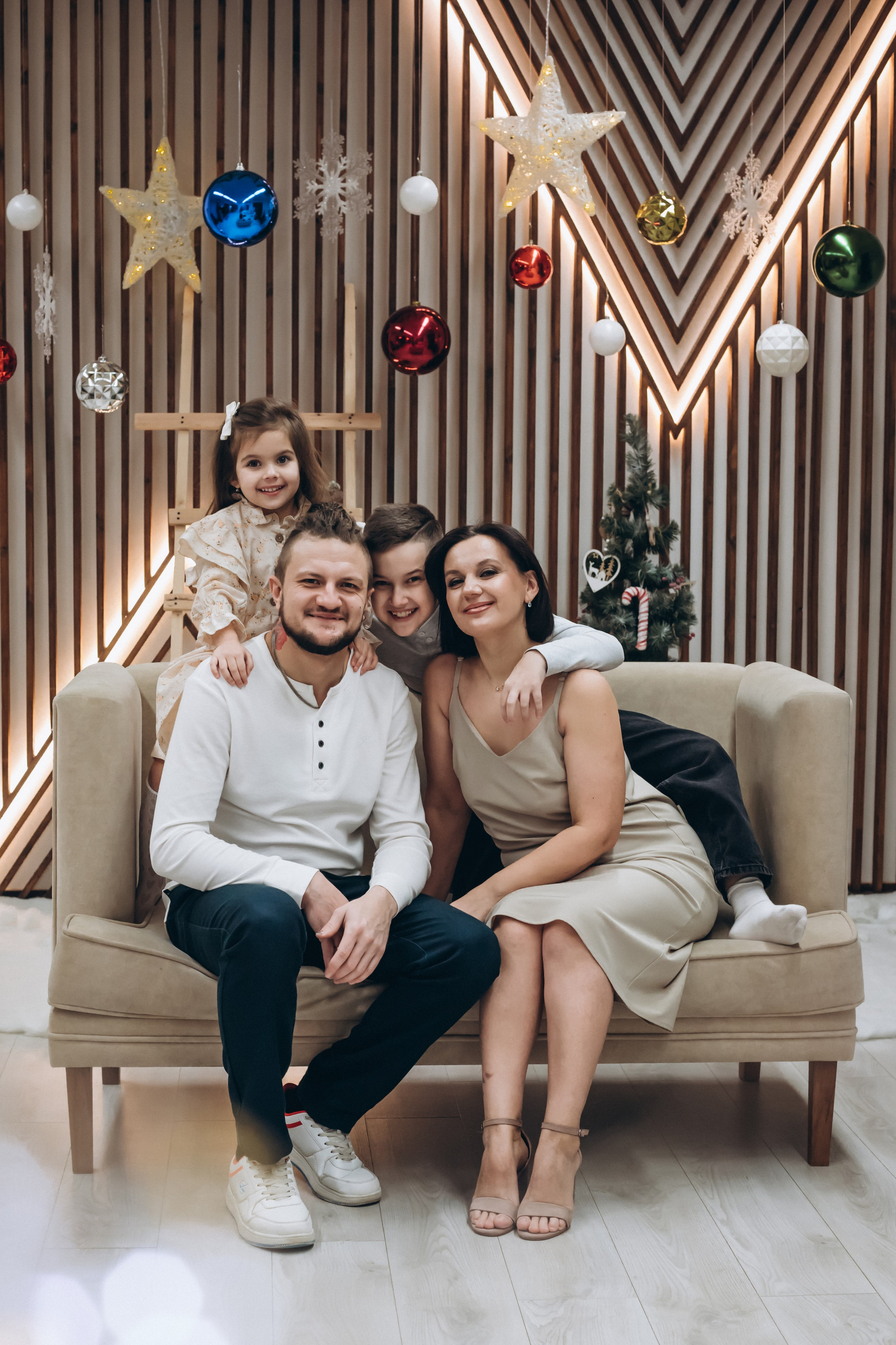 Семья Калининых. Семейный фотограф Нижневартовск Тюмень Ефимова Ирина