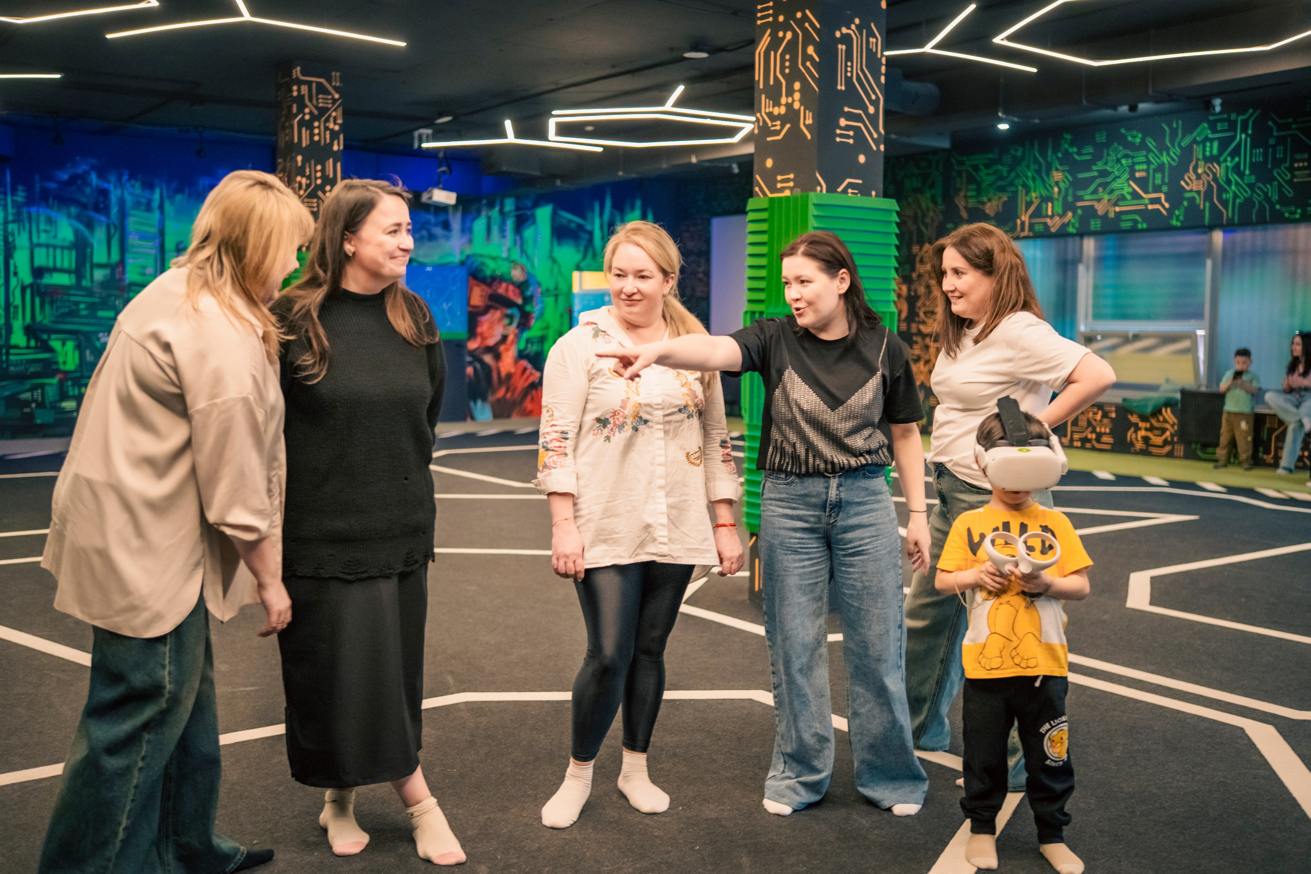 VR April-May. Felixtones