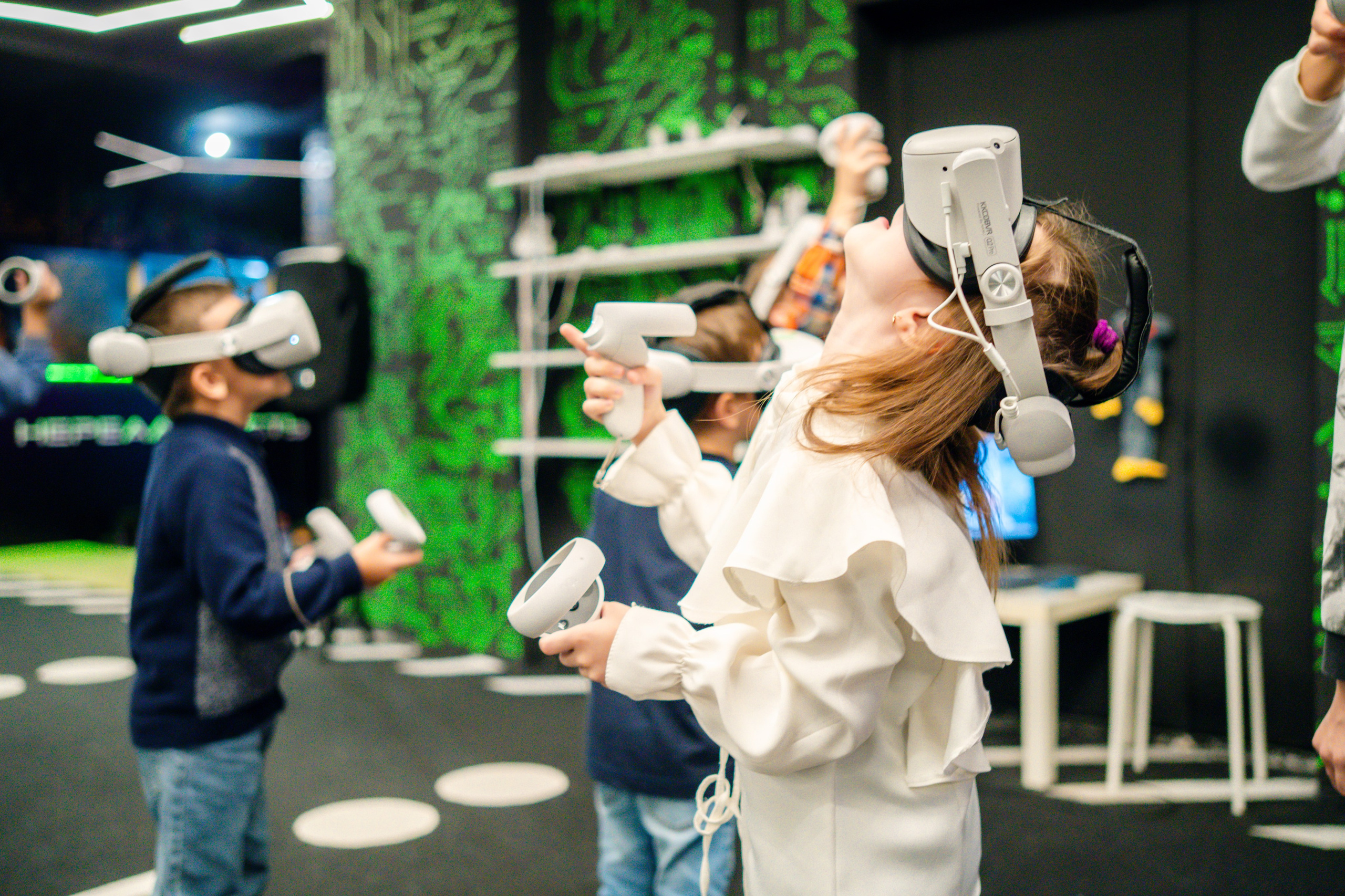 VR (November-December 2024). Felixtones