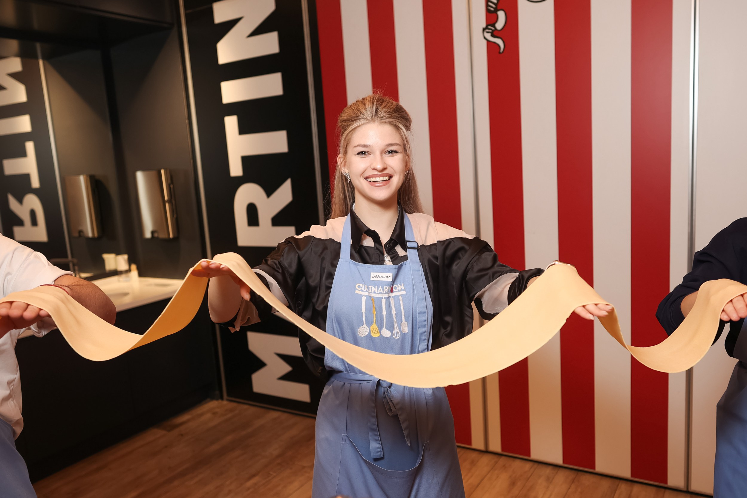 Вечеринка 8 марта в EventyOn. Репортажный фотограф видеограф в Москве Ольга Плаксина