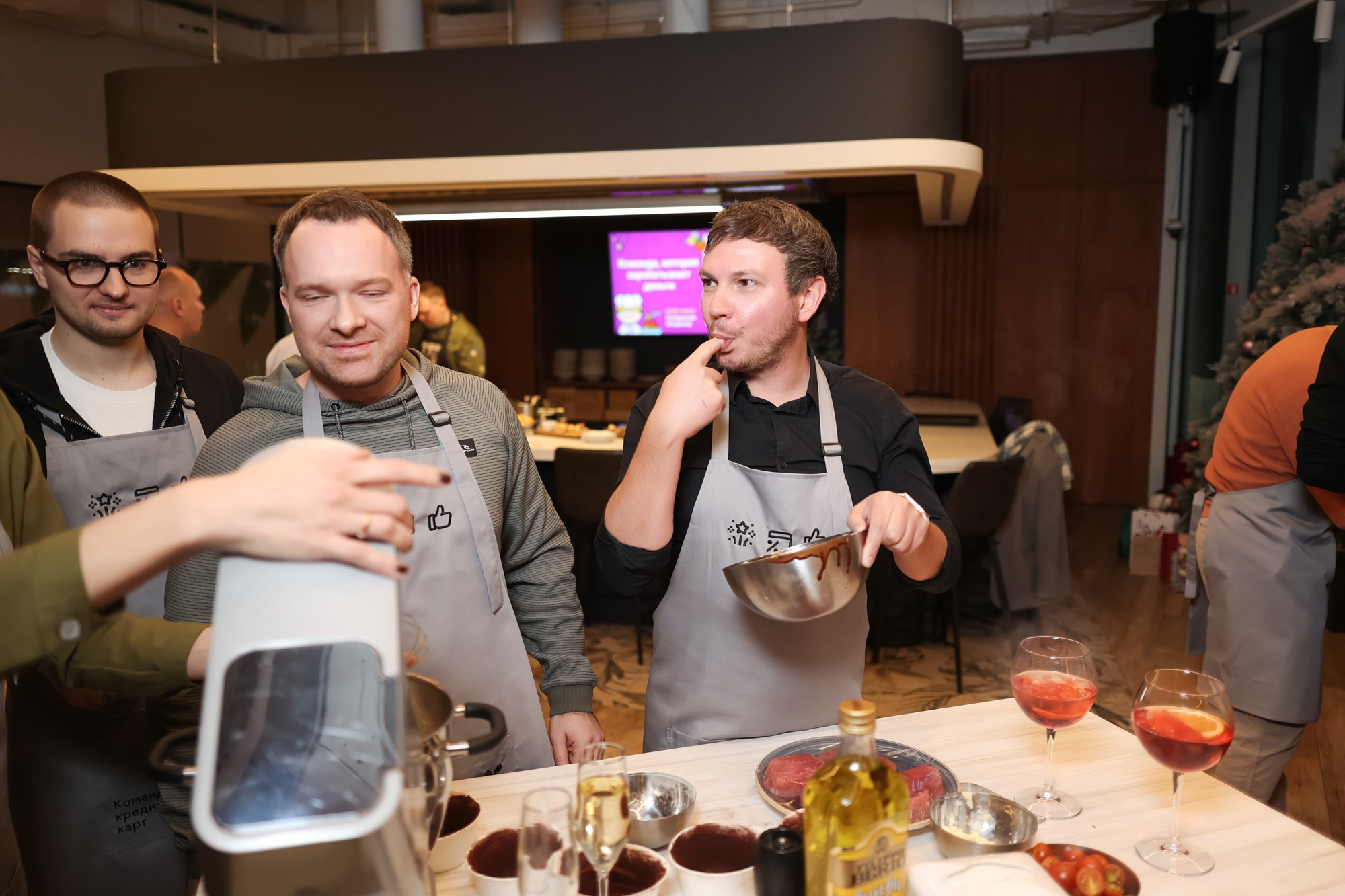 Кулинарный мастер-класс. Репортажный фотограф видеограф в Москве Ольга Плаксина