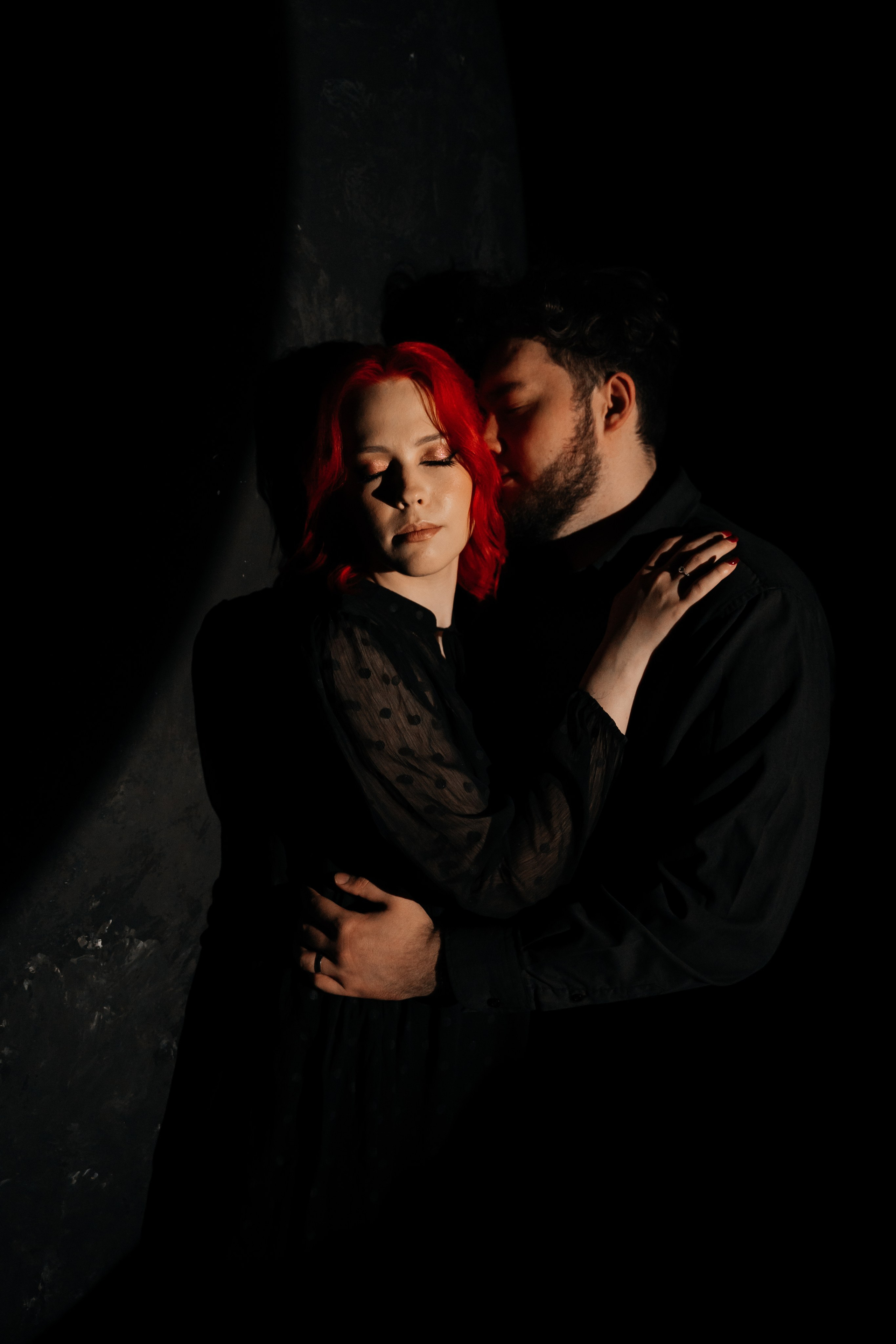 Love story «In total darkness». Свадебные фотограф и видеограф Наталья и Анатолий Новиковы СПб