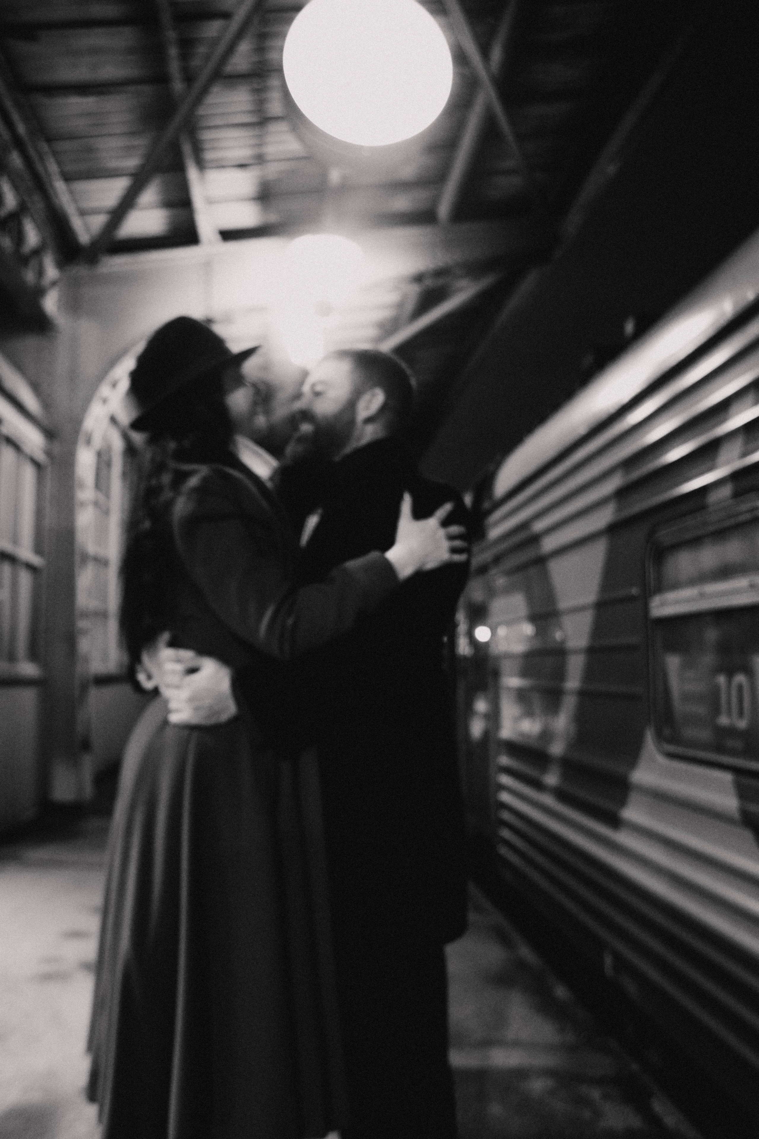 Витебский вокзал. Варя + Сергей. Фотограф в Нижнем Новгороде