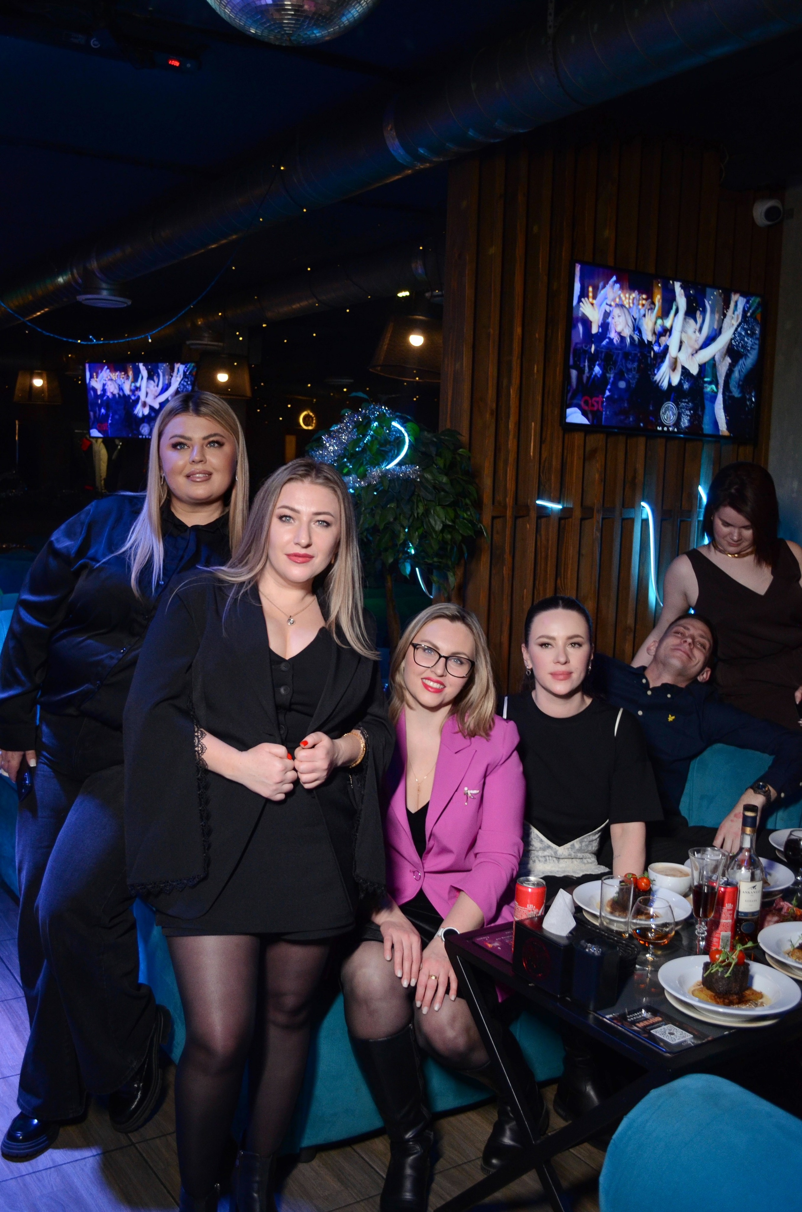 19.12.25 New Year Party. Мята Спортивная — Кальянная, караоке, бар в Минске