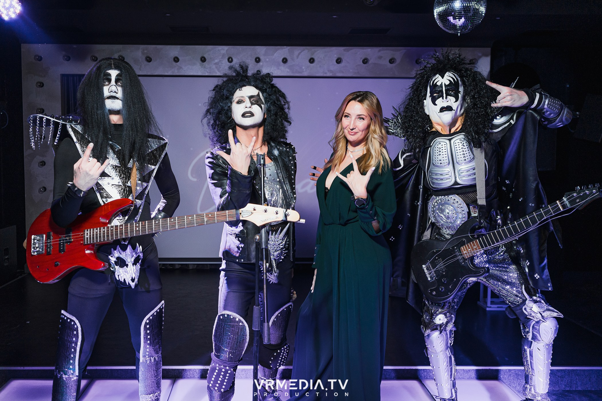 РОК-ВЕЧЕРИНКА в караоке-баре «Volna»