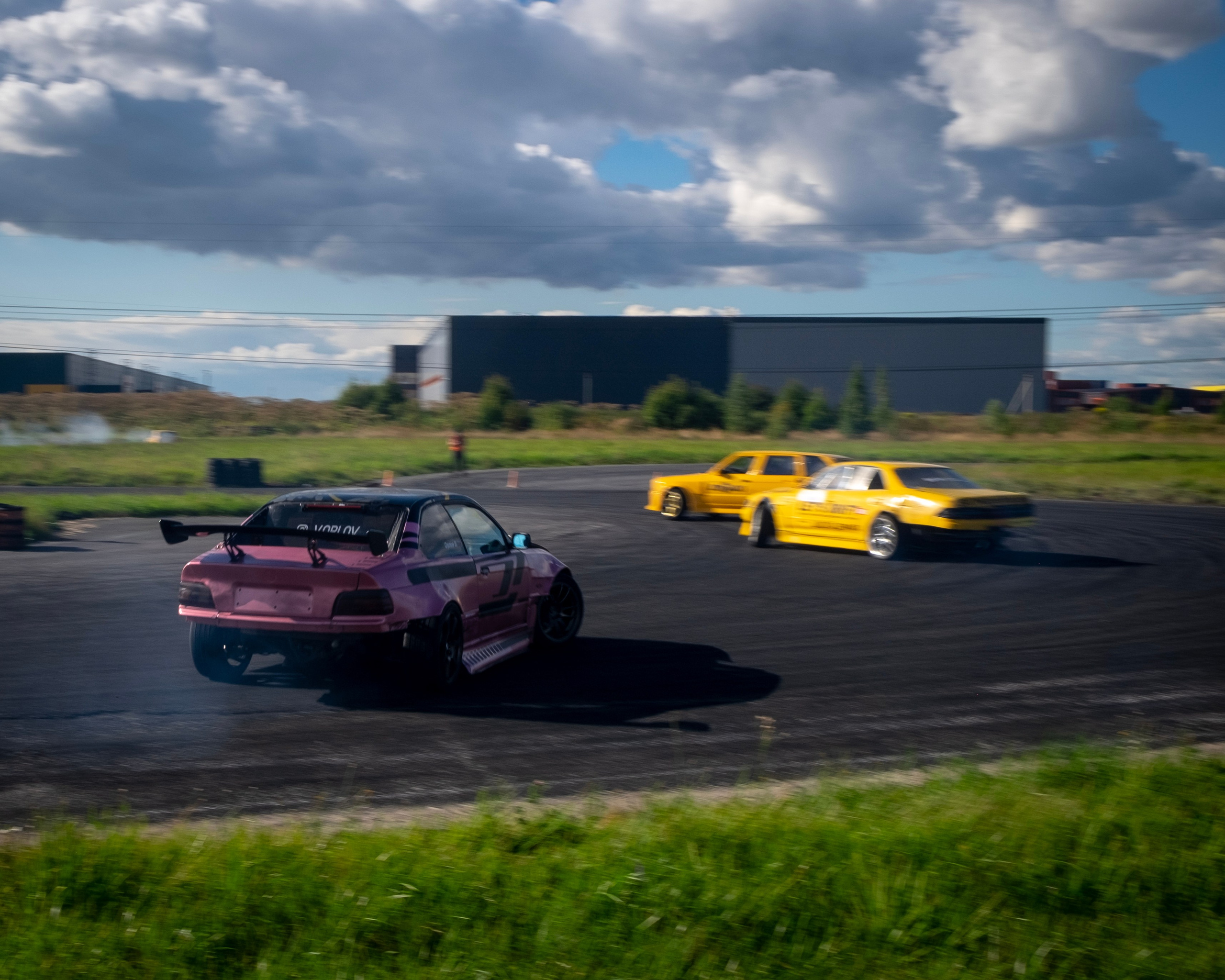 AUTODROM FEST. Автомобильные фотографии и рисунки в Санкт-Петербурги Пашков Дмитрий