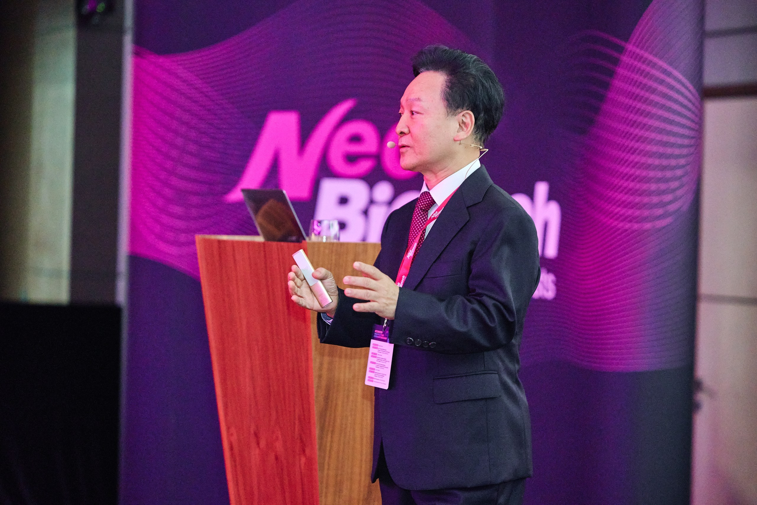 Конгресс имплантологов Neo Biotech 2025. Антон Артюшин, портретный фотограф. Москва