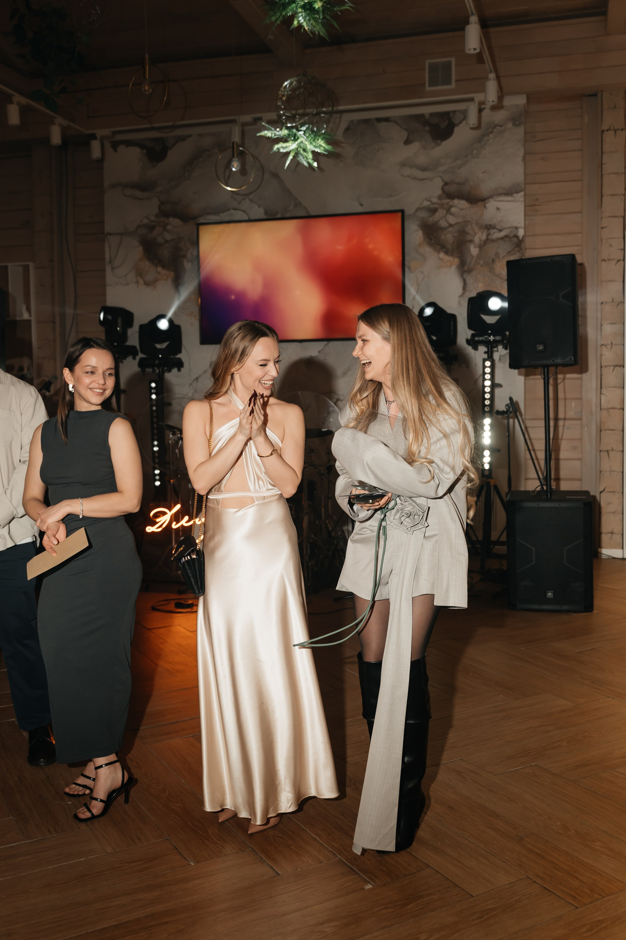 Новая Итория. Свадебный и контент фотограф Серёгина Надежда г. Новосибирск