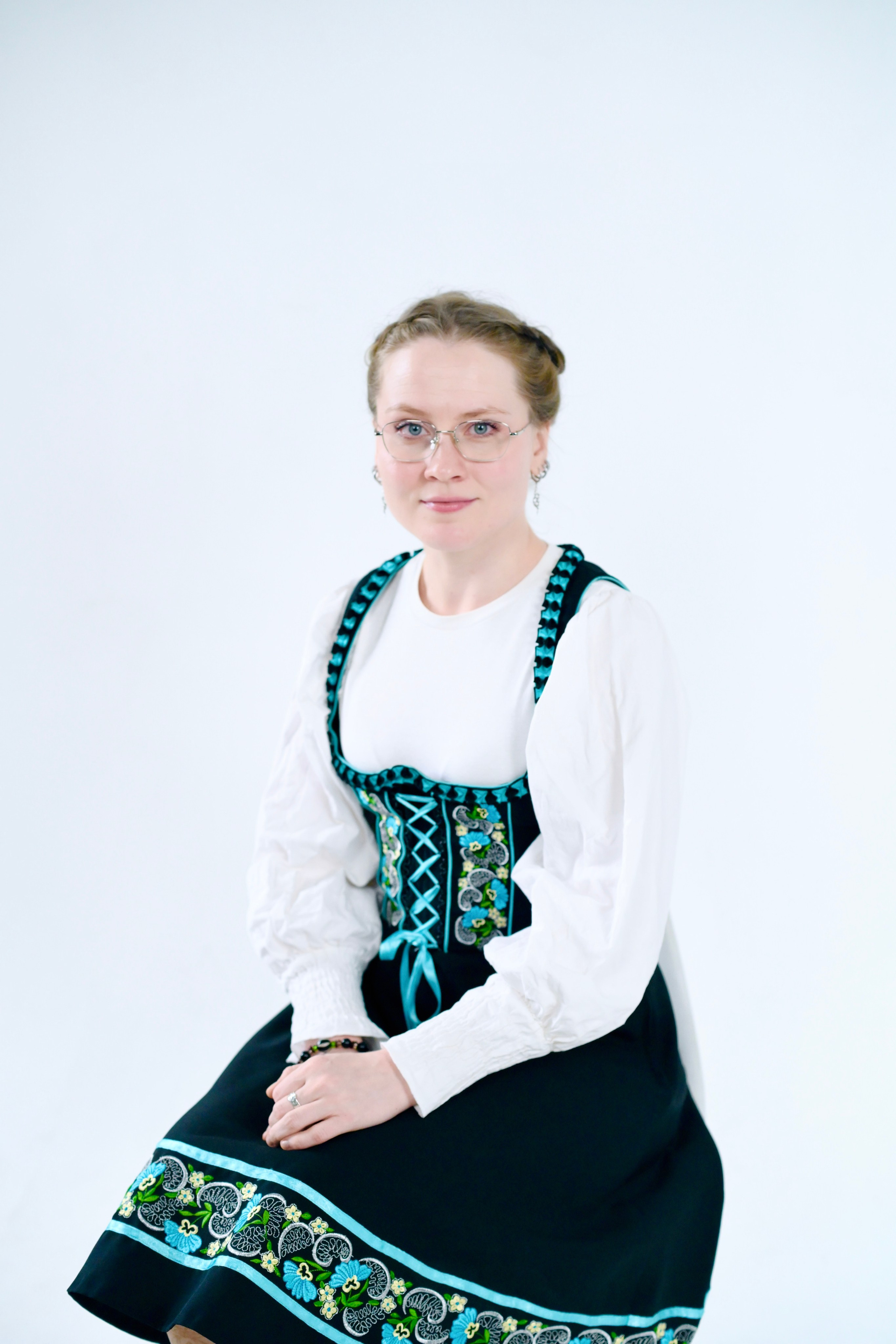 Анастасия | Образы вокалистки и педагога вокала