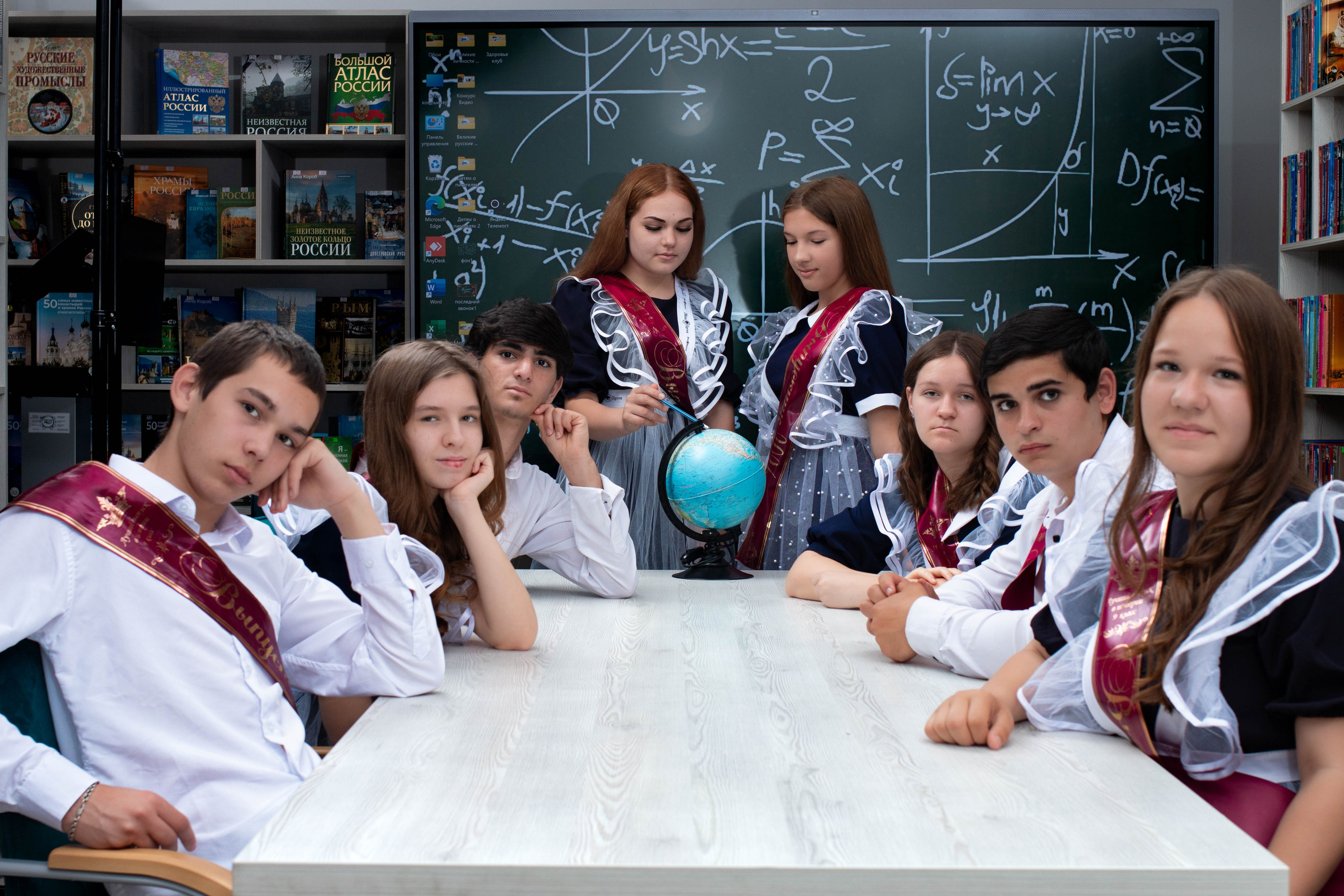 Выпускники 9г школа № 12 г. Новоалександровск. Фотограф Александр Питанов