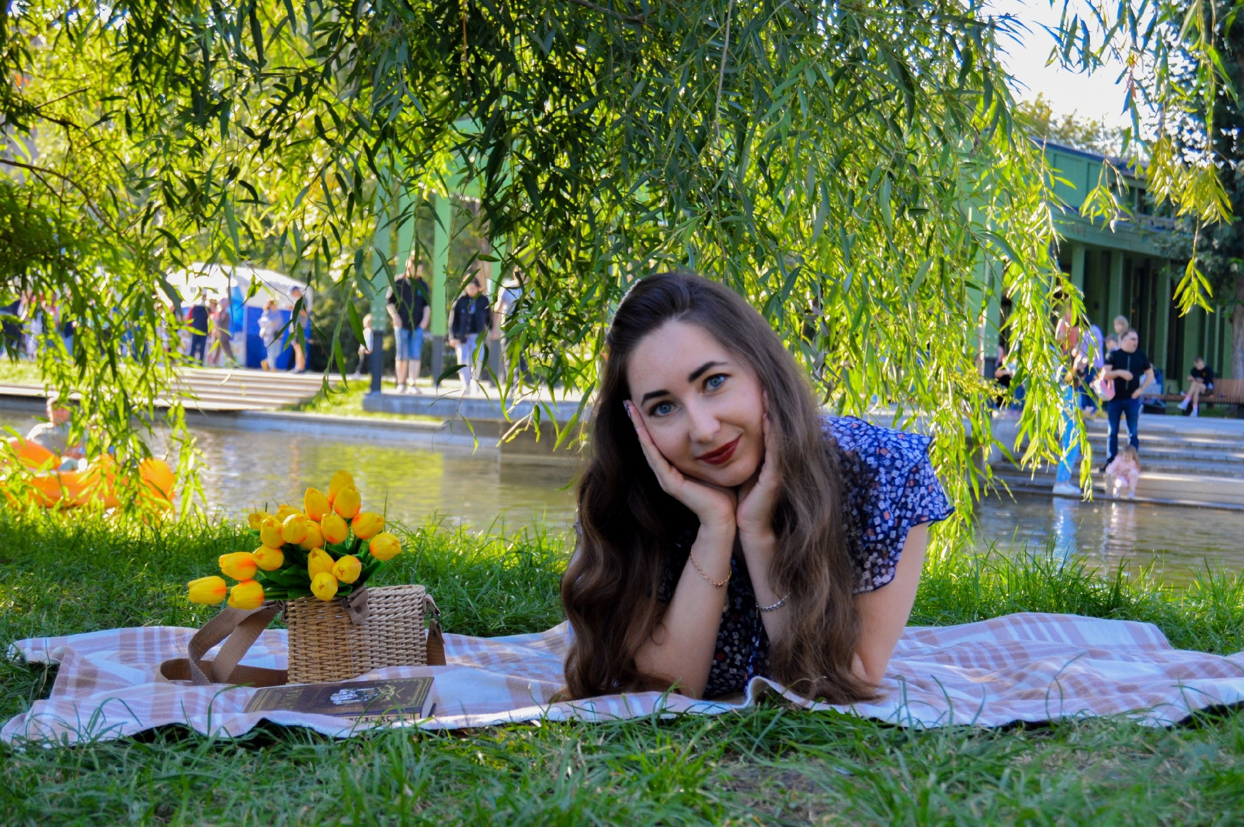 Парк Изумрудный| Прогулочная фотосессия Юля|10.09.2023. Фотограф-видеограф Познякова Любовь