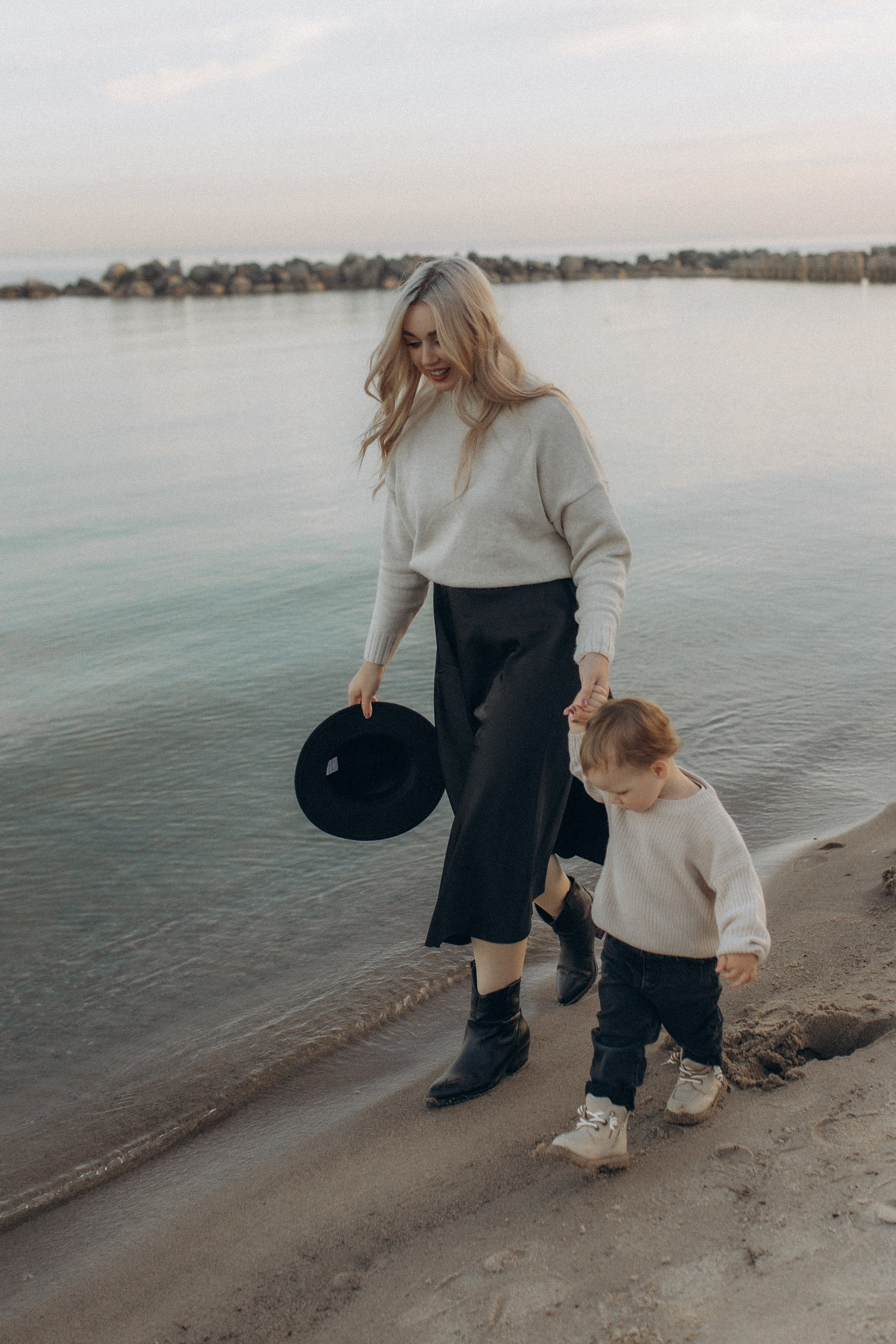 Альбина с сыновьями, сентябрь. Семейный фотограф lifestyle в Новосибирске Елена Шпилевая