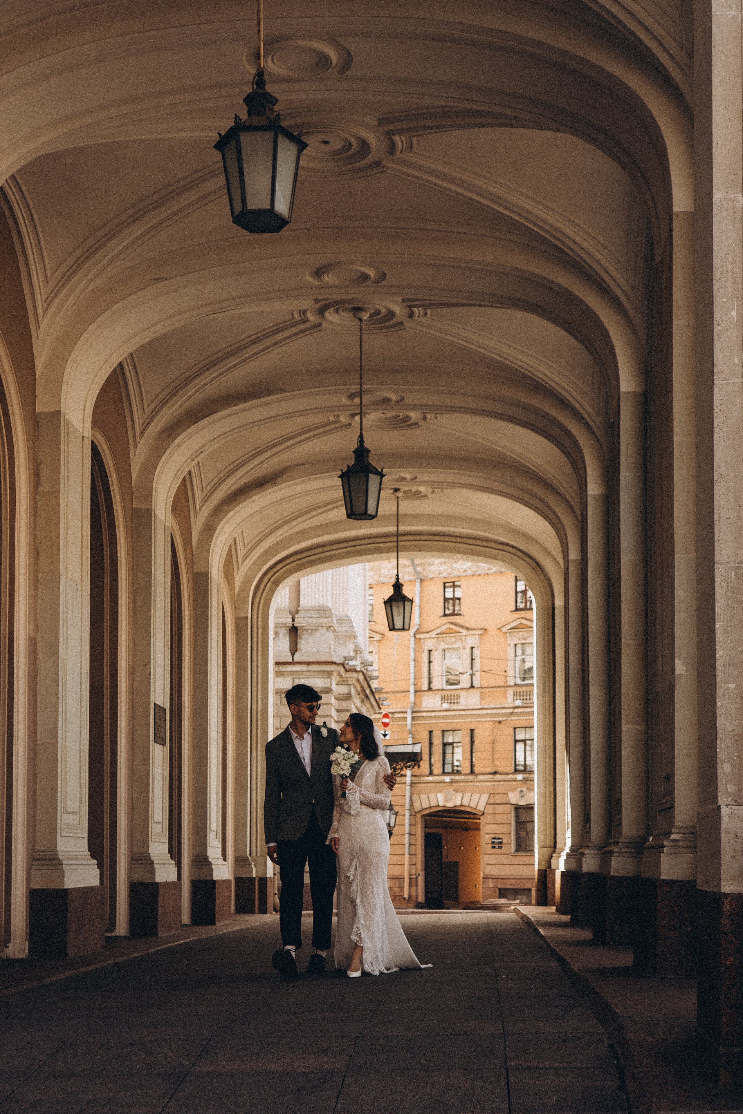 СВАДЕБНАЯ ПРОГУЛКА ВОЗЕ ИСАИКЕВСКОГО СОБОРА АСТОРИИ И ЗАКОНОДАЛЕТНОГО СОБРАНИЯ. Профессиональный фотограф, Санкт-Петербург — Виктория Богомолова