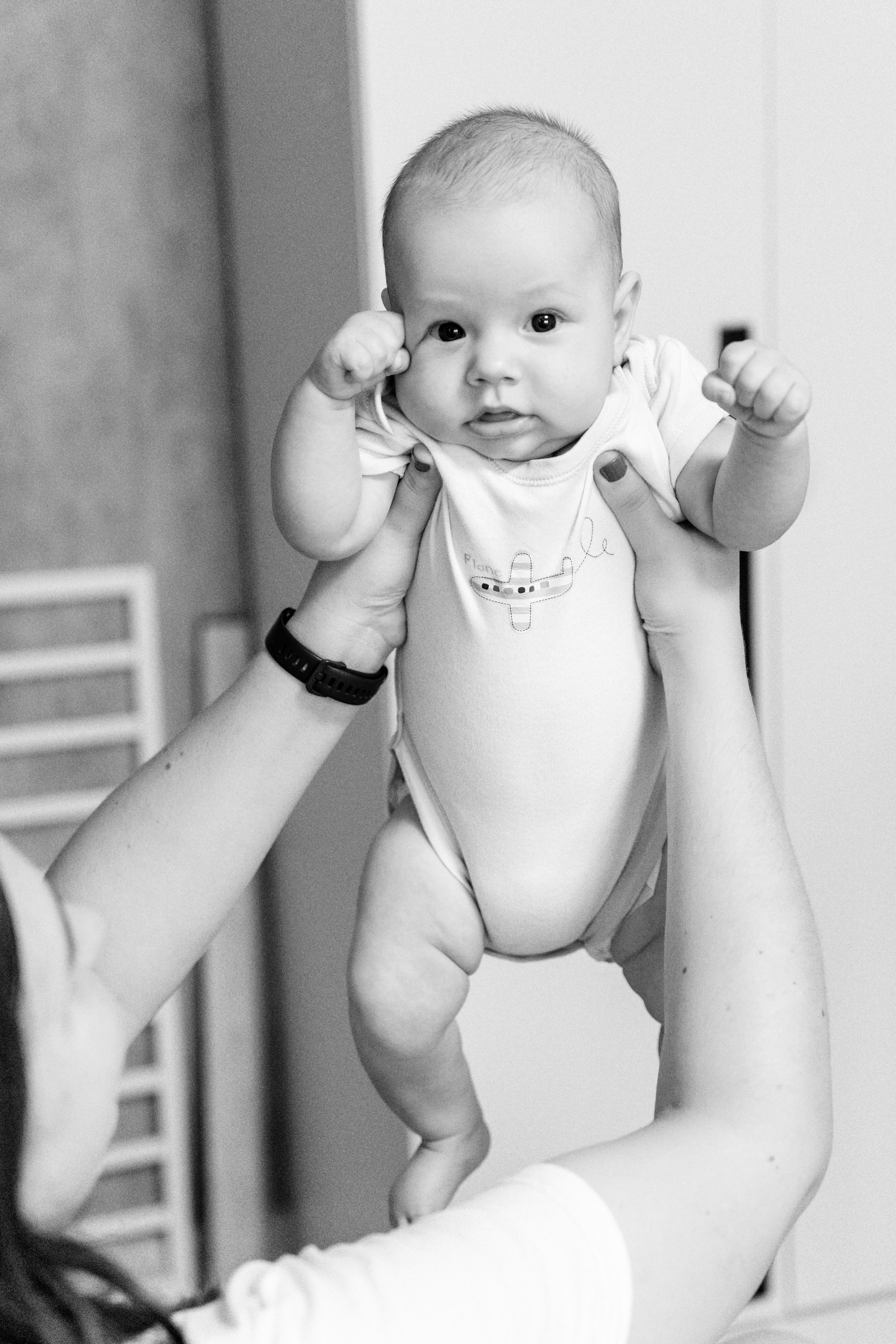 Оля и Ромка (домашняя фотосессия). Ваш семейный фотограф в Минске — Вика Трегубова