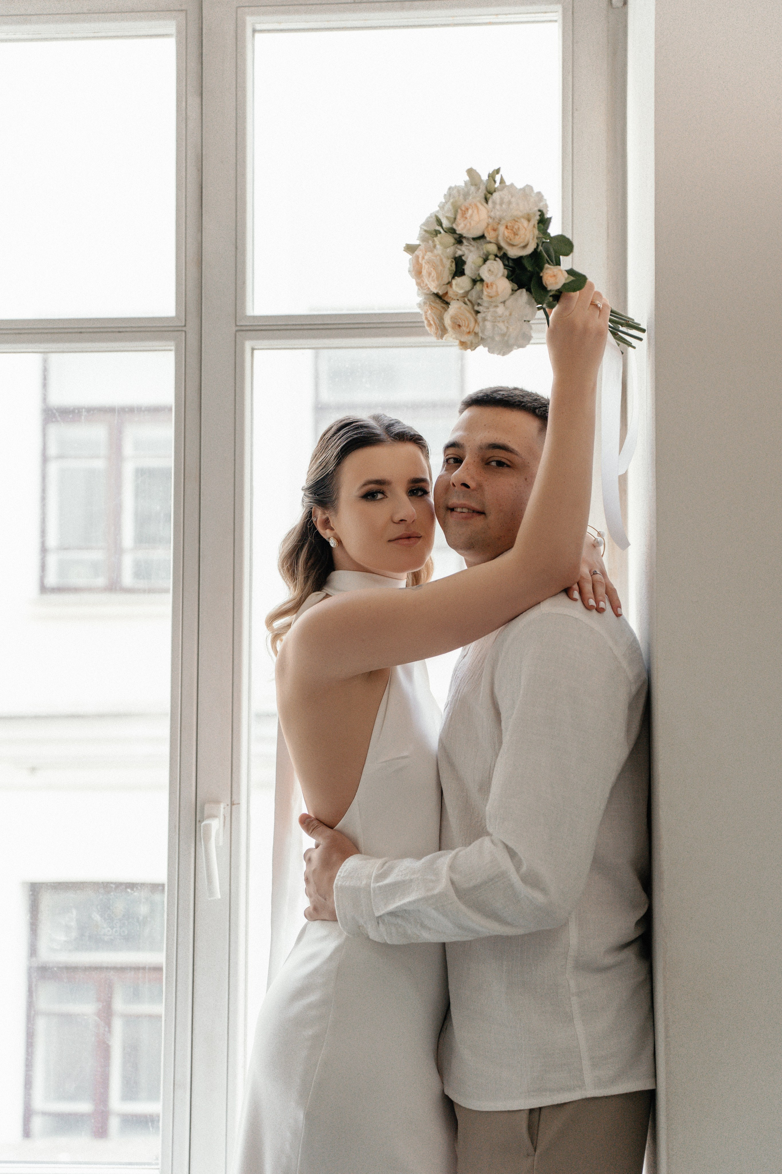 Любовь в одном знаменитом подъезде Минска. Ваш семейный фотограф в Минске — Вика Трегубова