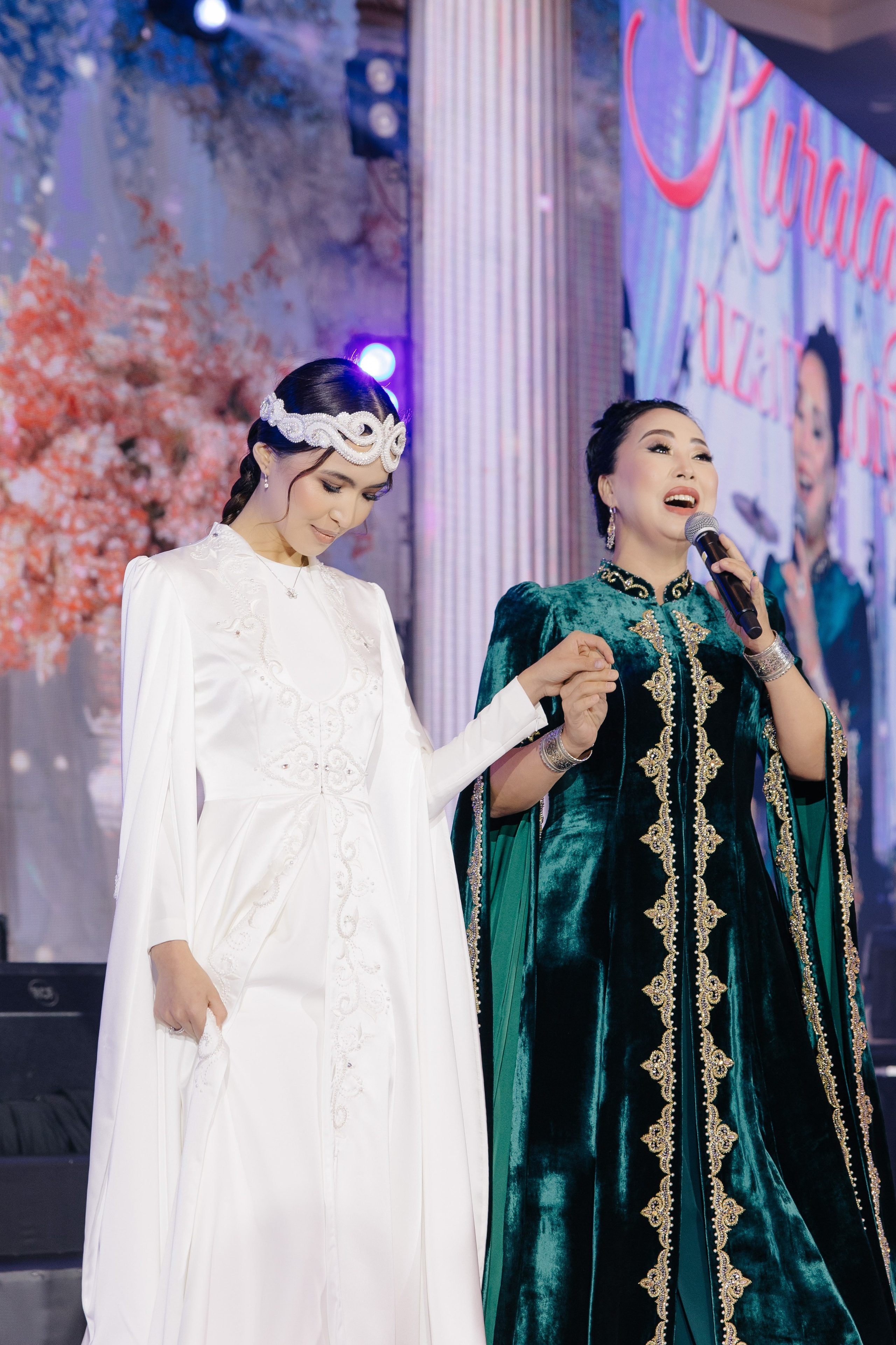 Kuralay Uzatu (Rixos). ___________________________________________________