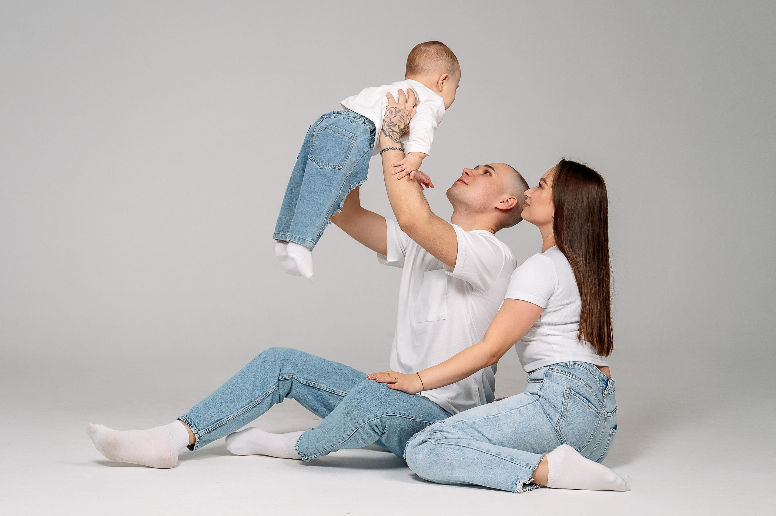 Семейная фотосессия в студии