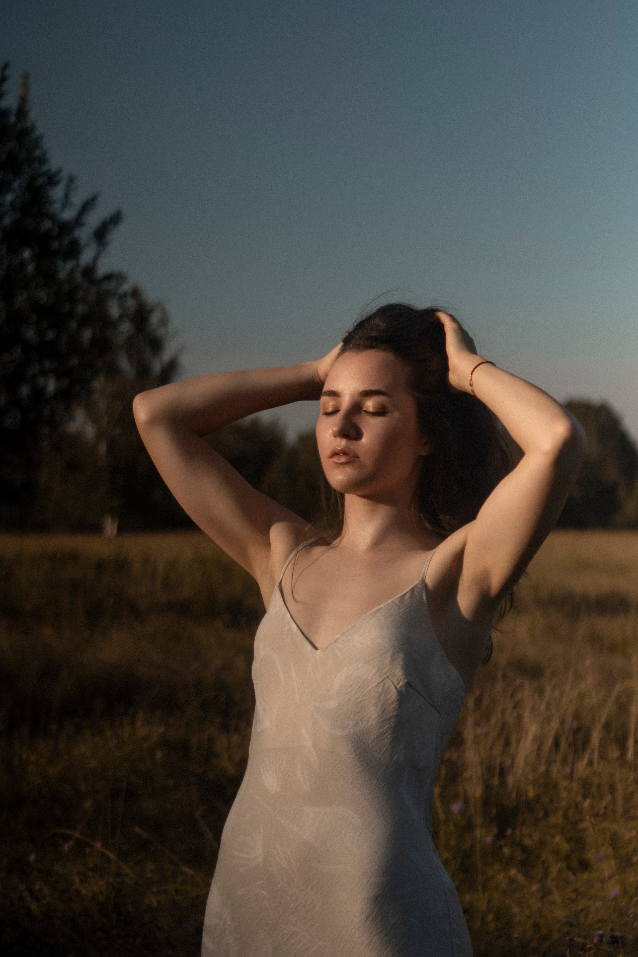 Поле. Платье. Дарья Устинова. Фотограф вашей души в Москве