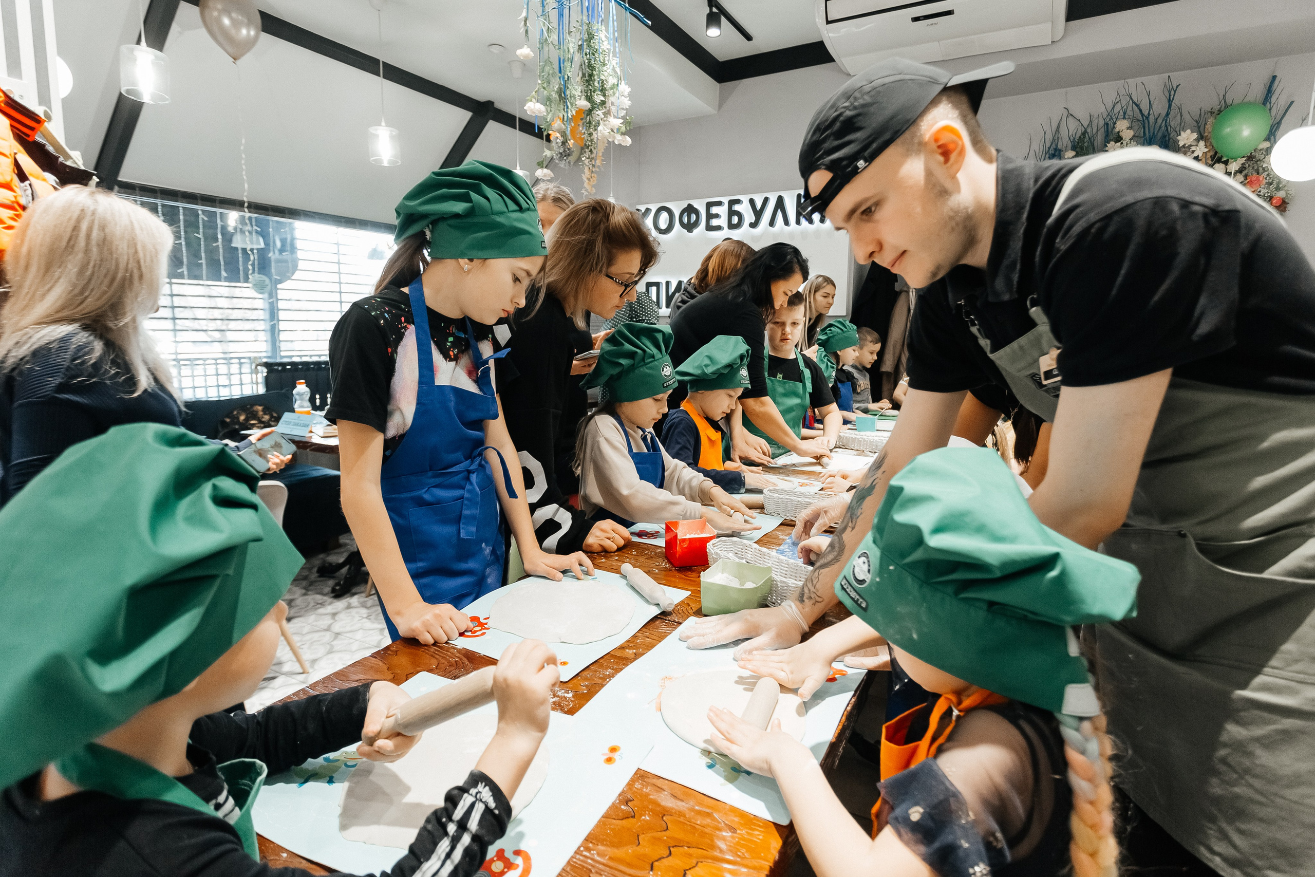 Детский мастер-класс в «Кофебулка». Фотограф Кемерово | Сергей