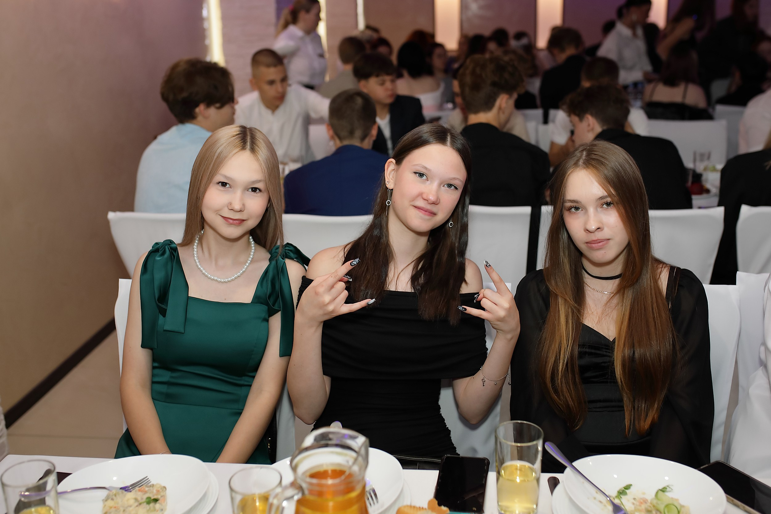 Фотосъёмка выпускного Екатеринбург. Свадебный и семейный фотограф и видеограф в Екатеринбурге Полянские Тимур и Анастасия