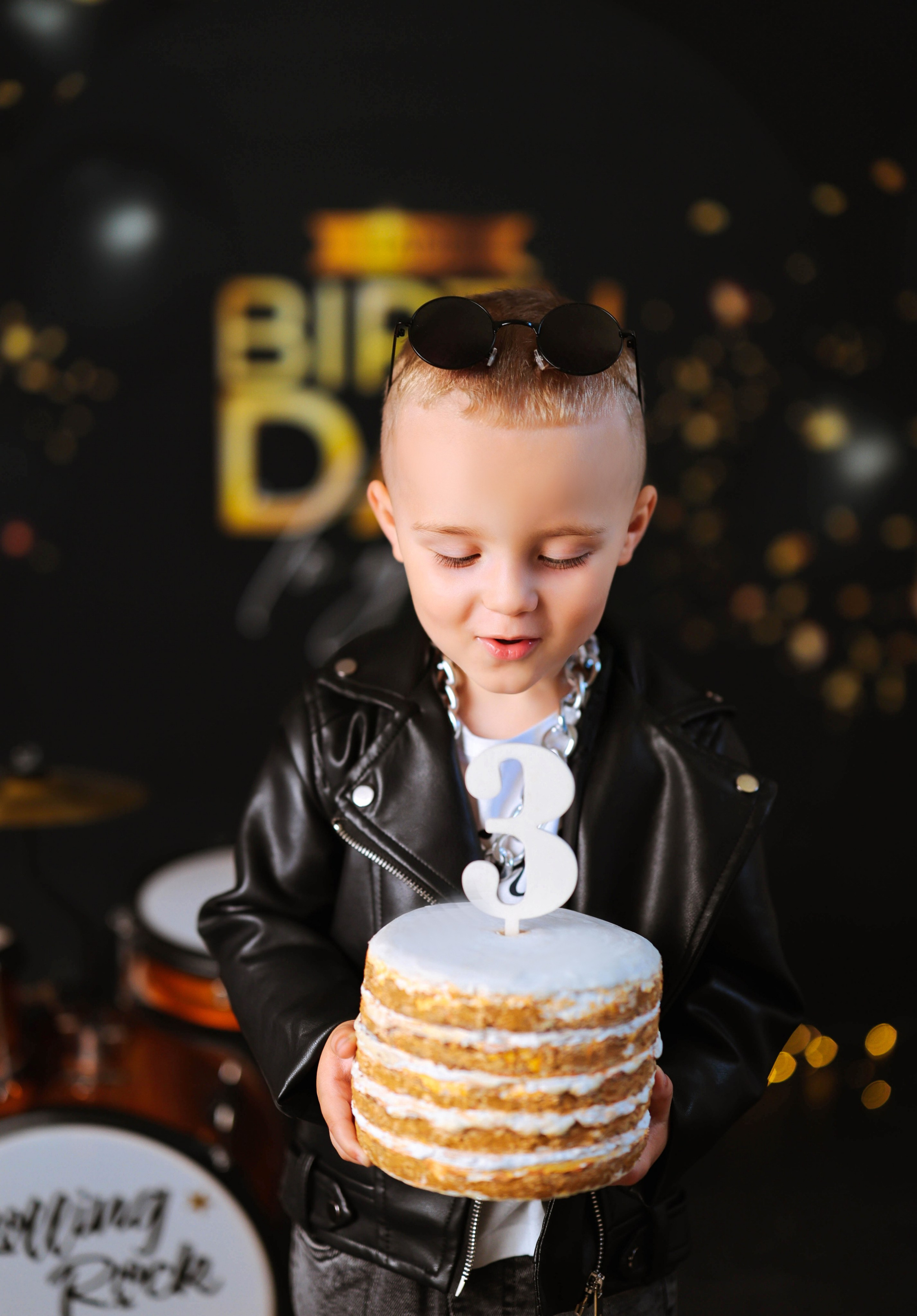 Мальчишки Антураж