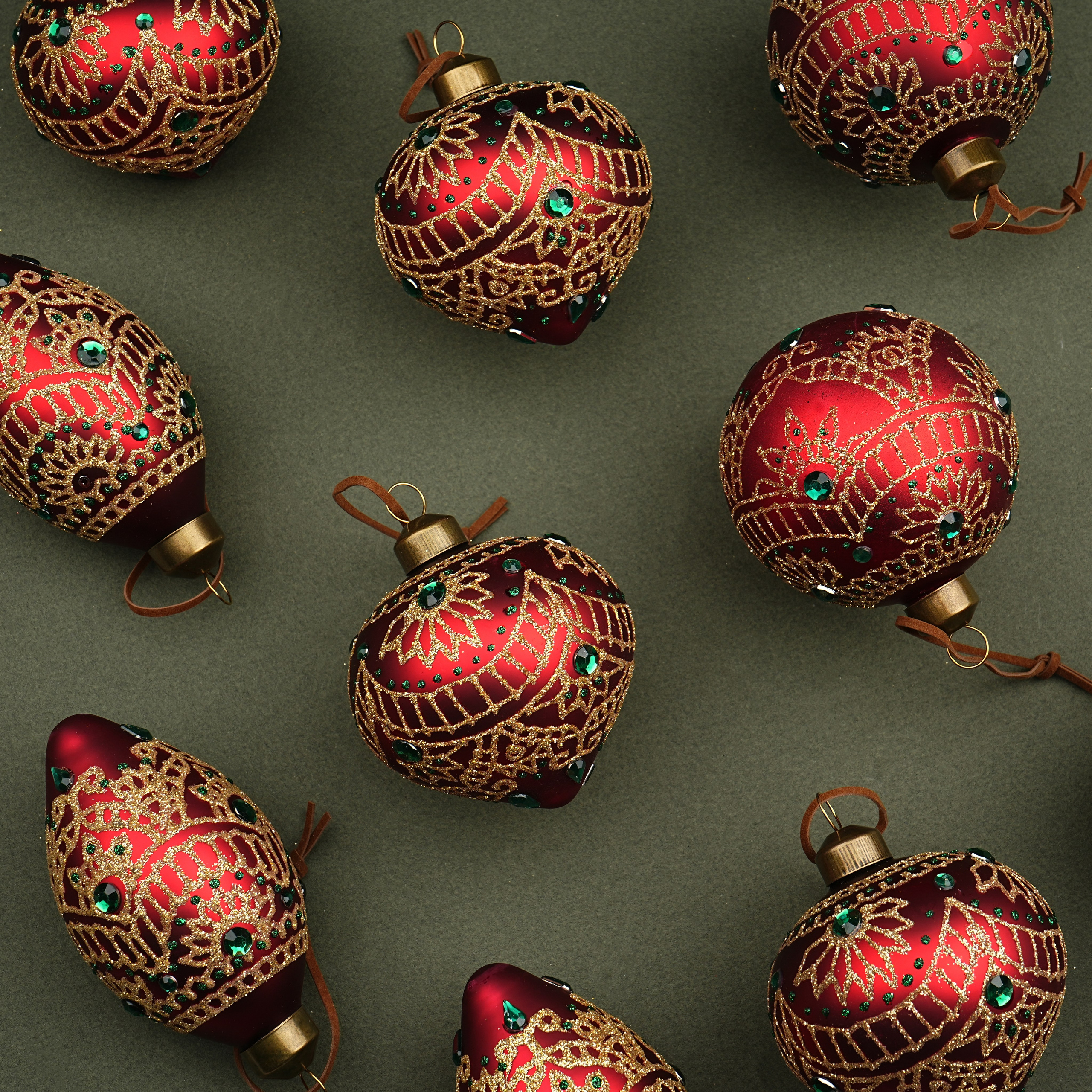 Елочные игрушки и шары. Профессиональный фотограф в Москве и МО