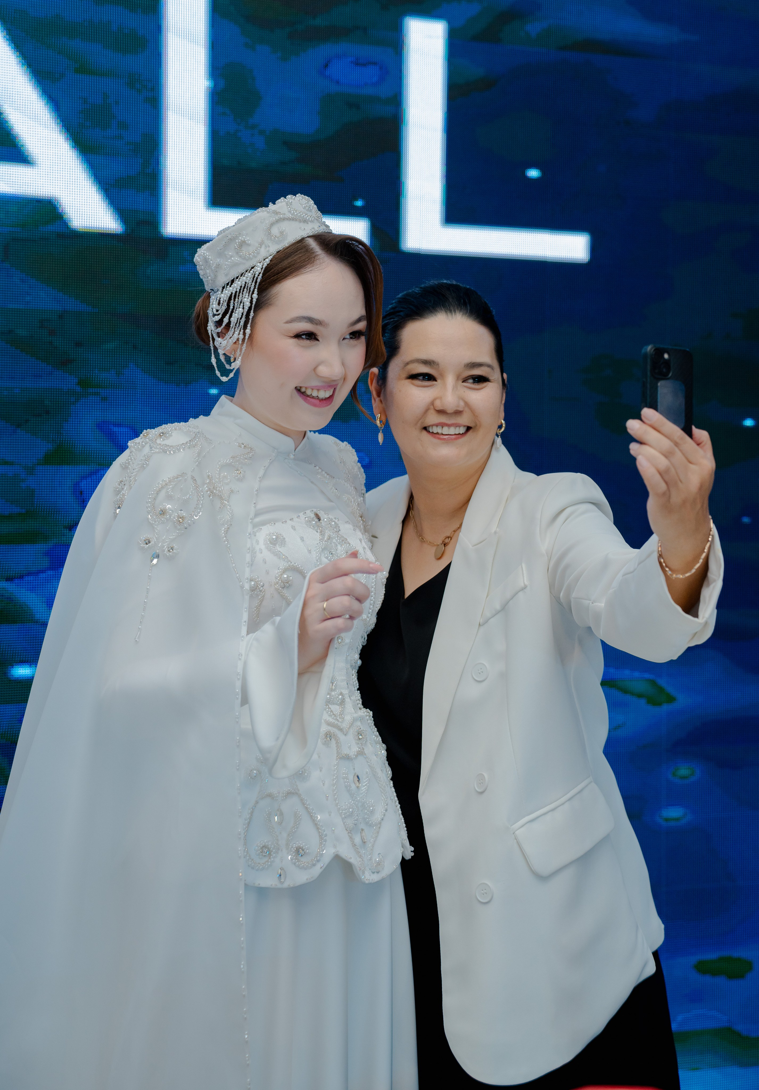 KAMILLA QYZ UZATU. Nomad media