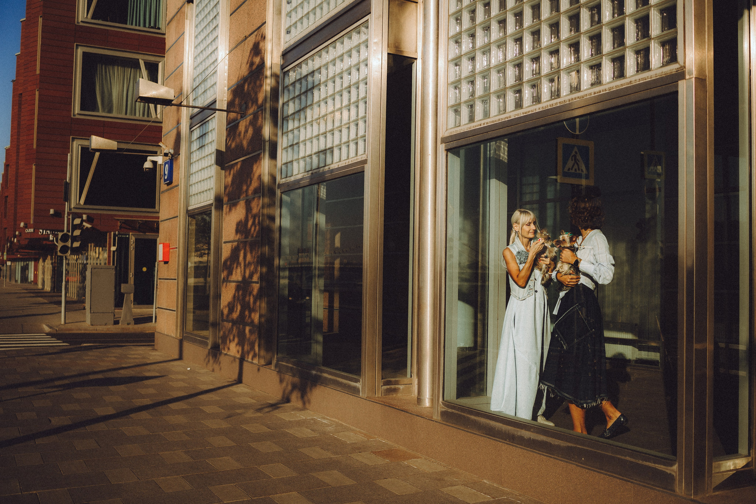 Дженни, Оливия и их семья