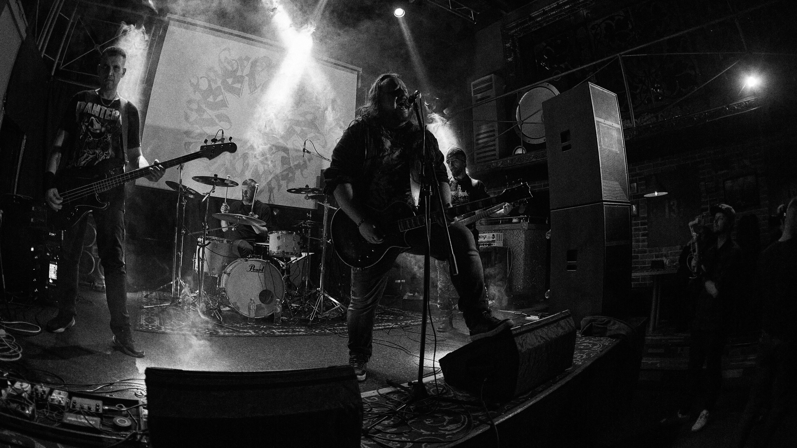 2023-11-03. Abysslooker