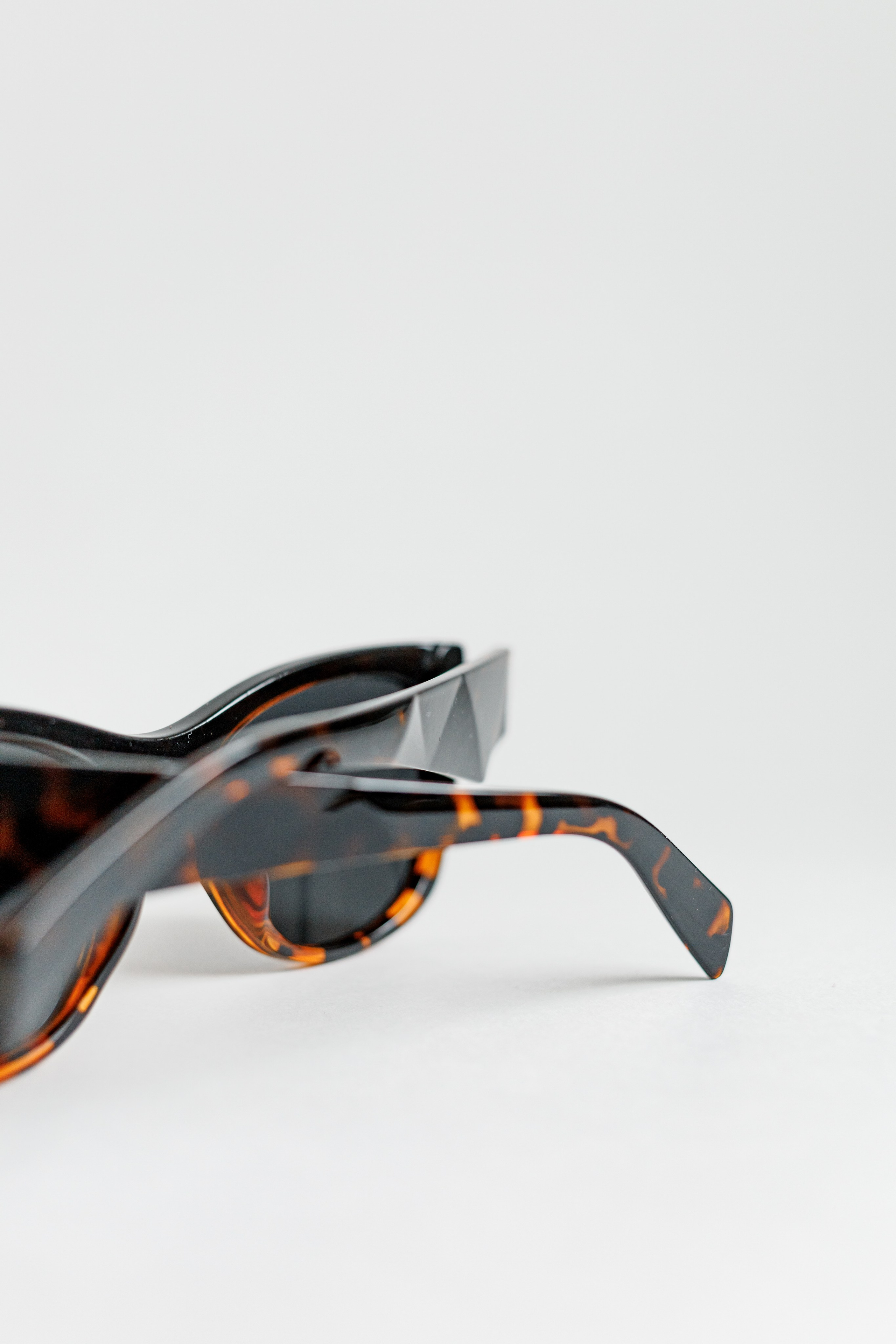 Каталожная съёмка (солнечные очки). КОНТЕНТ ФОТОГРАФ