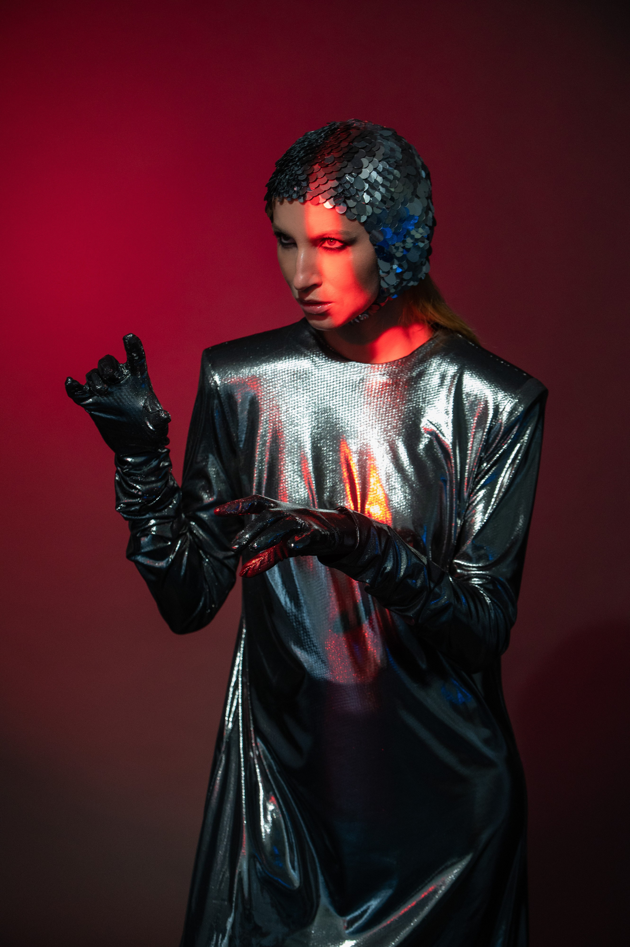 Alien. Portrait photographer in Minsk Slava Potalakh