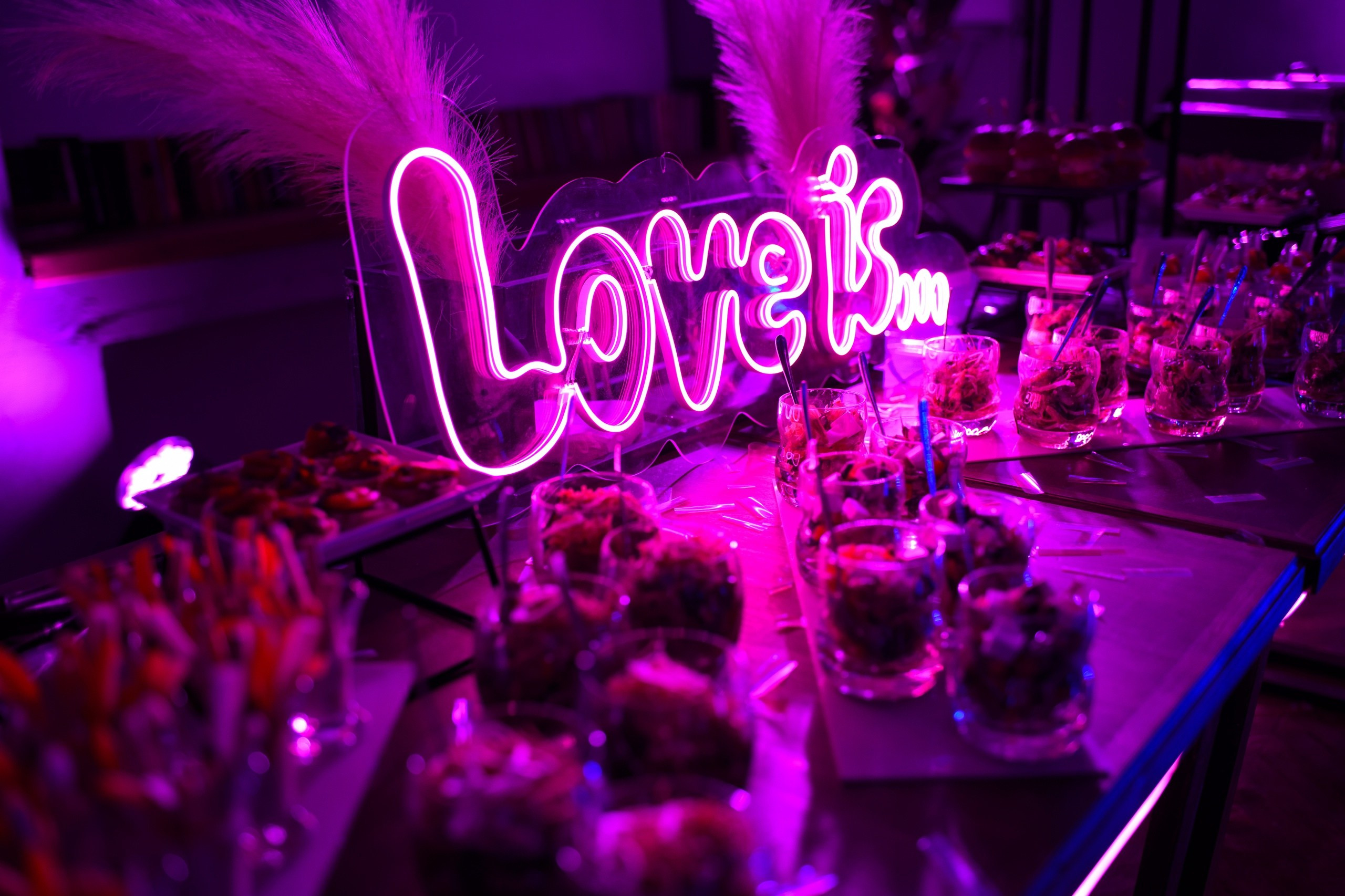 Вечеринка. Студия событий ДЕЙЗИ. Организация мероприятий. Свадебное агентство в Ростове-на-Дону. Свадебный организатор. Организация свадьбы под ключ