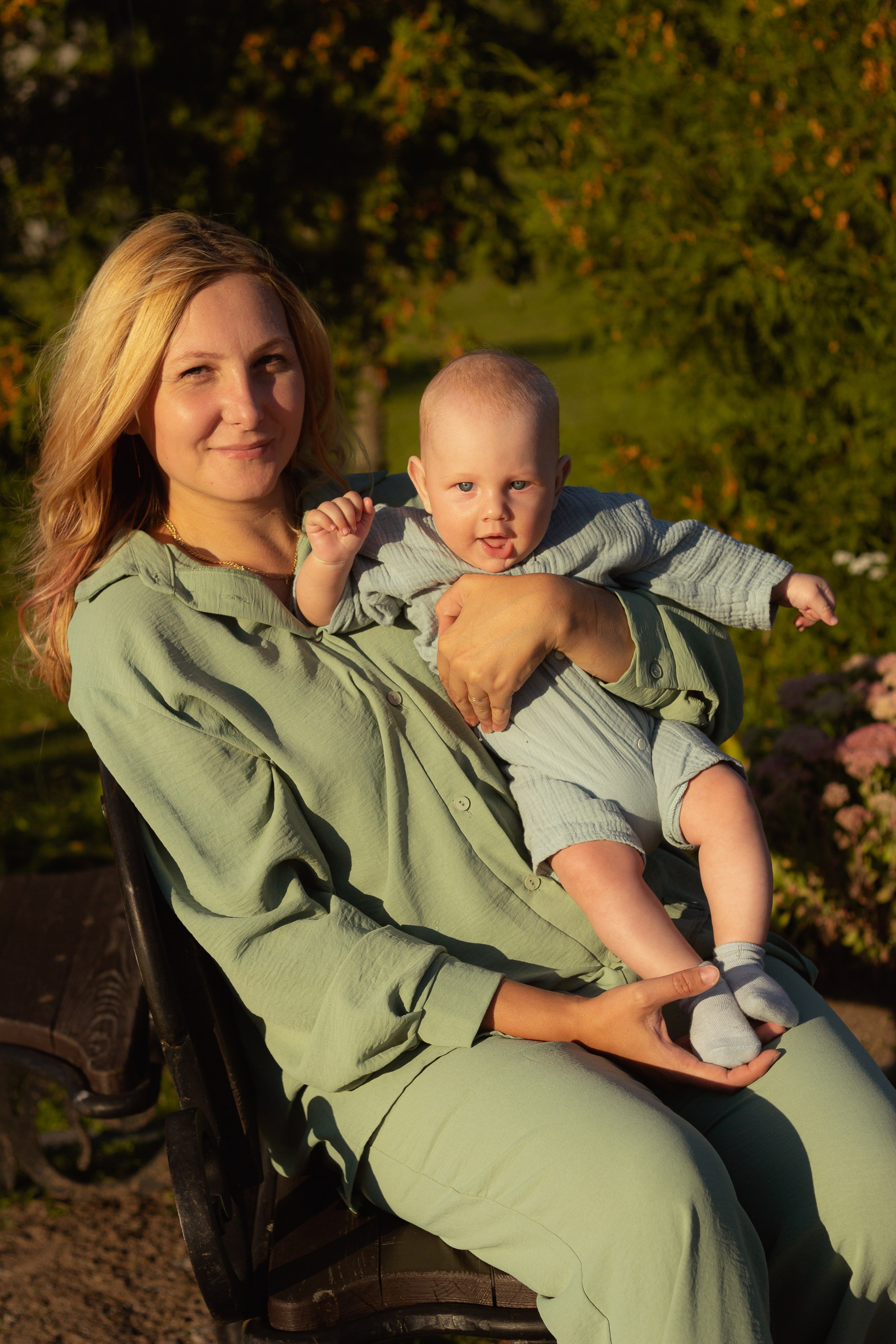 Наташа с малышом. Фотограф Великий Новгород Татьяна Чиглинцева