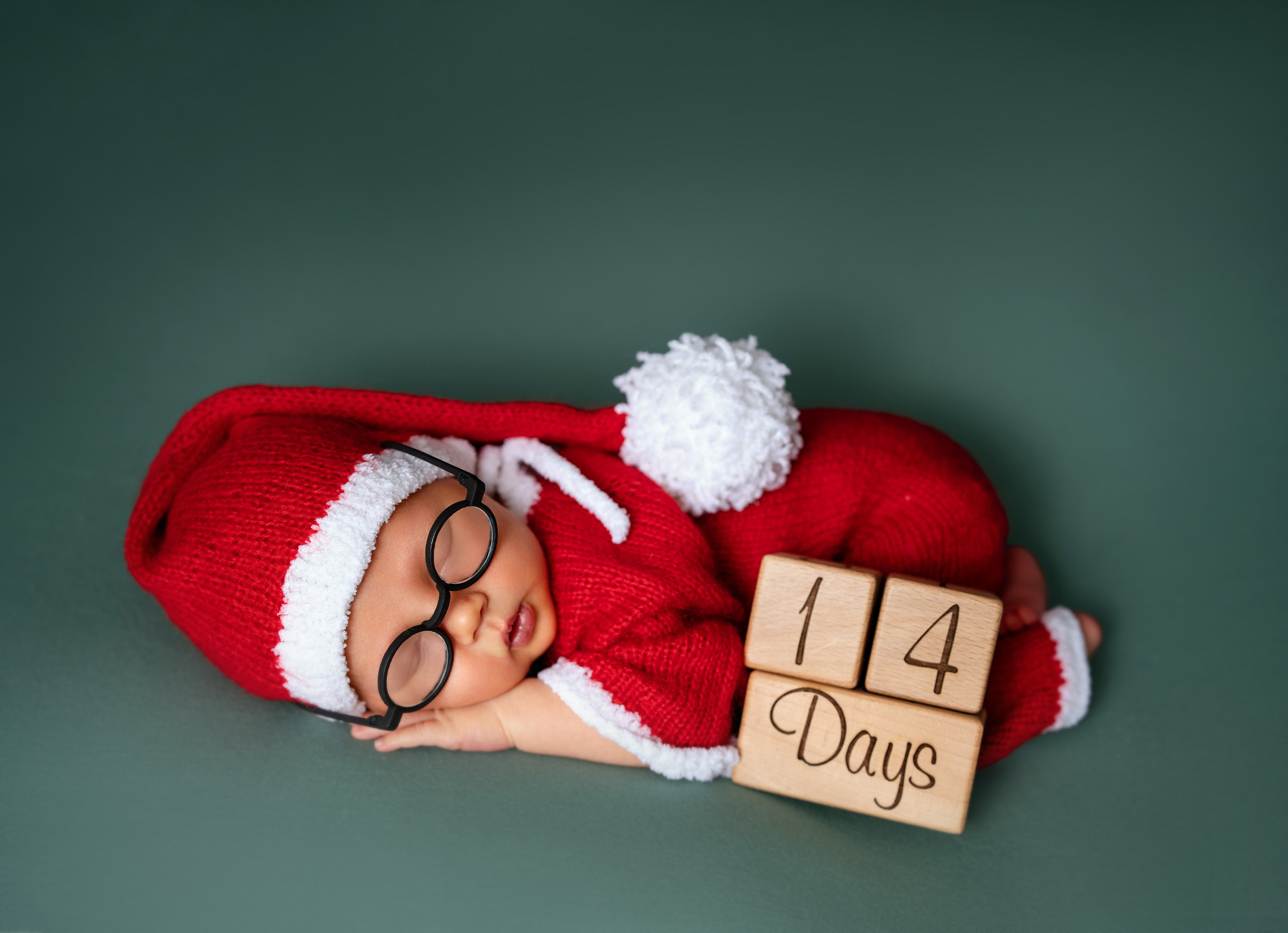 Фотограф новорожденных в Нижнем Новгороде - профессиональная фотосессия для новорожденных, уютные и милые снимки малышей, создание уникальных образов и воспоминаний для родителей. Специалист по детской фотографии предлагает услуги по съемке новорожденных в комфортной обстановке, обеспечивая безопасность и тепло для вашего малыша.