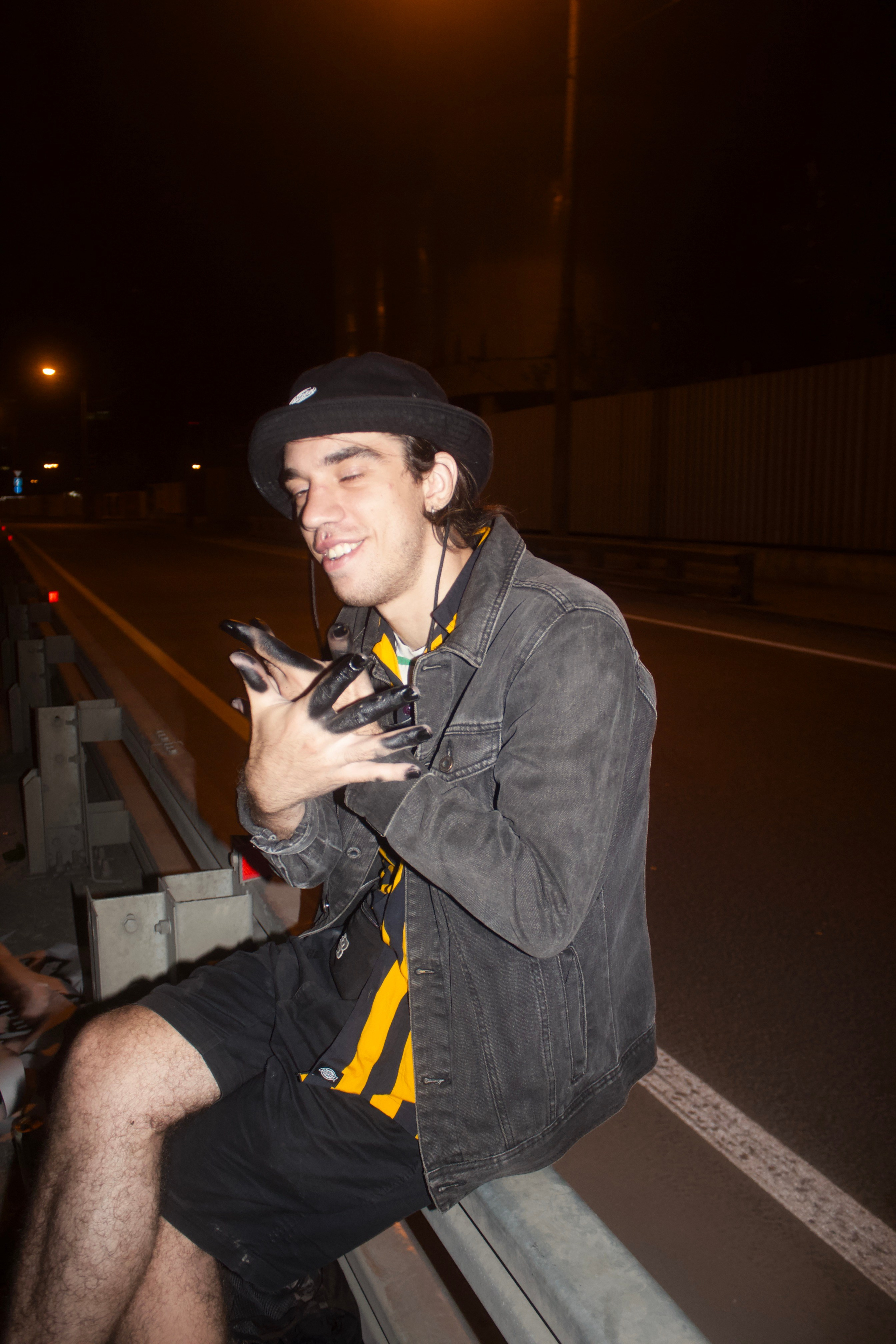 Процесс граффити. Концертный и портретный фотограф в Москве Соня Спросонья