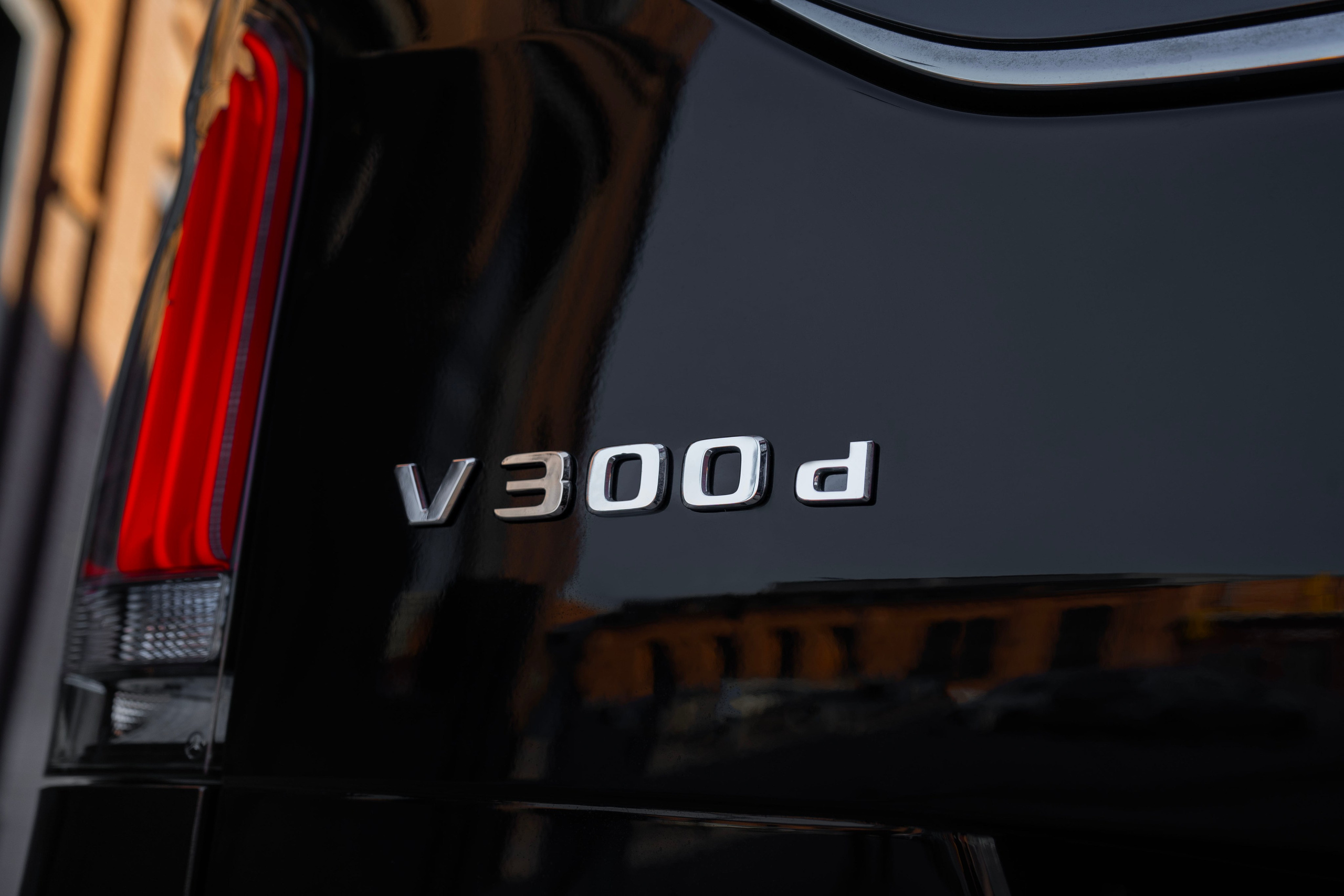 Mercedes-Benz V-class