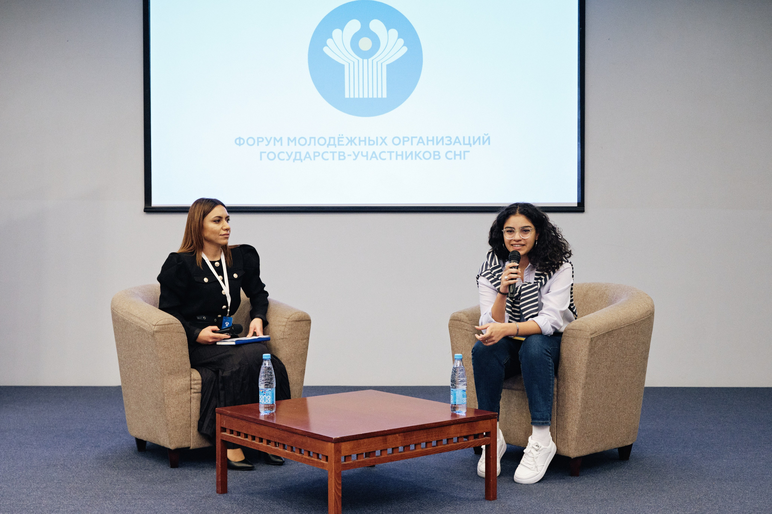 Молодежный форум стран СНГ. Семейные и свадебные фотосессии в СПб, в студии, на улице, на природе