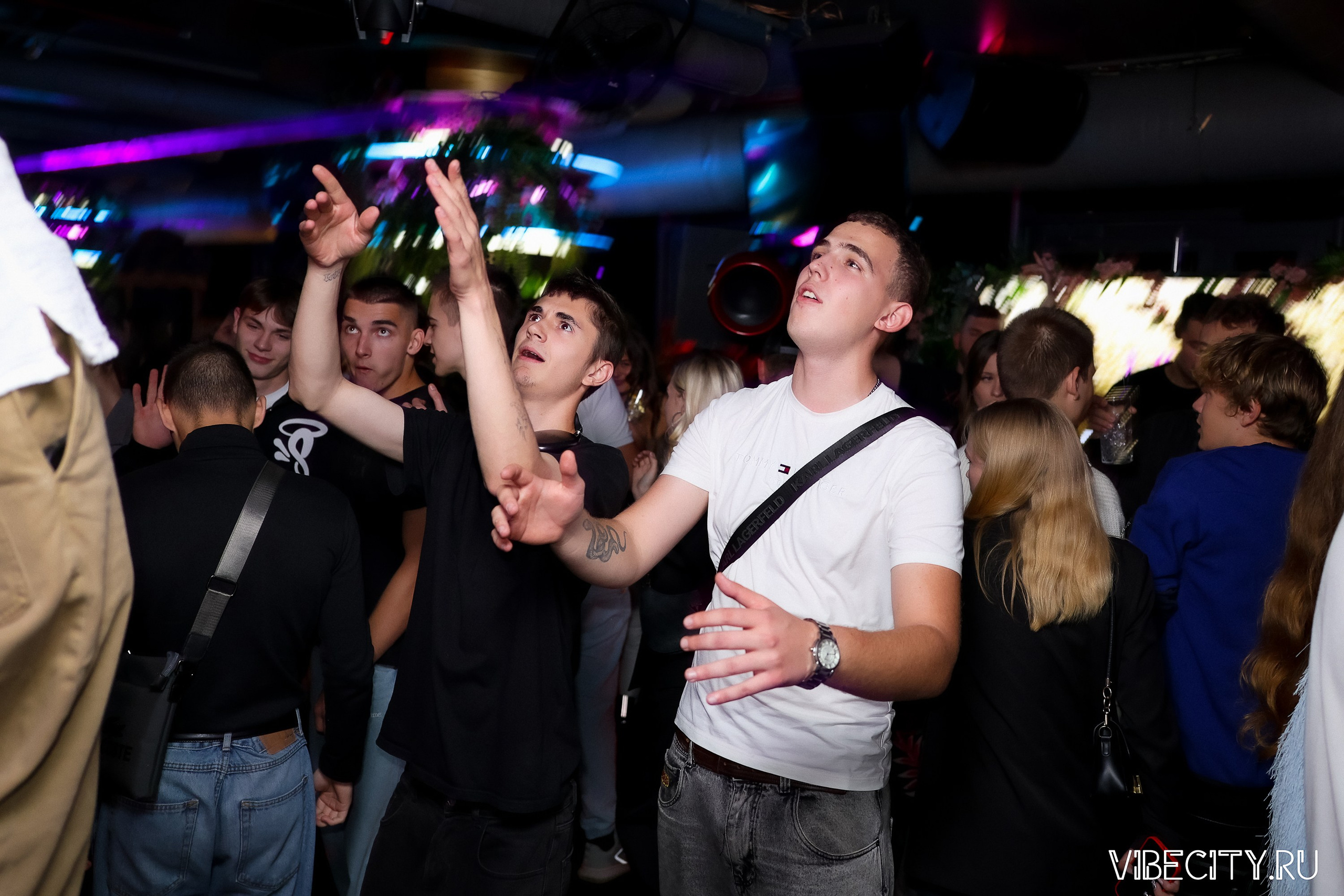 DOUBLE U. VIBECITY.RU Вайб Сити Ру Фоторепортажи Фотоотчеты Калининград