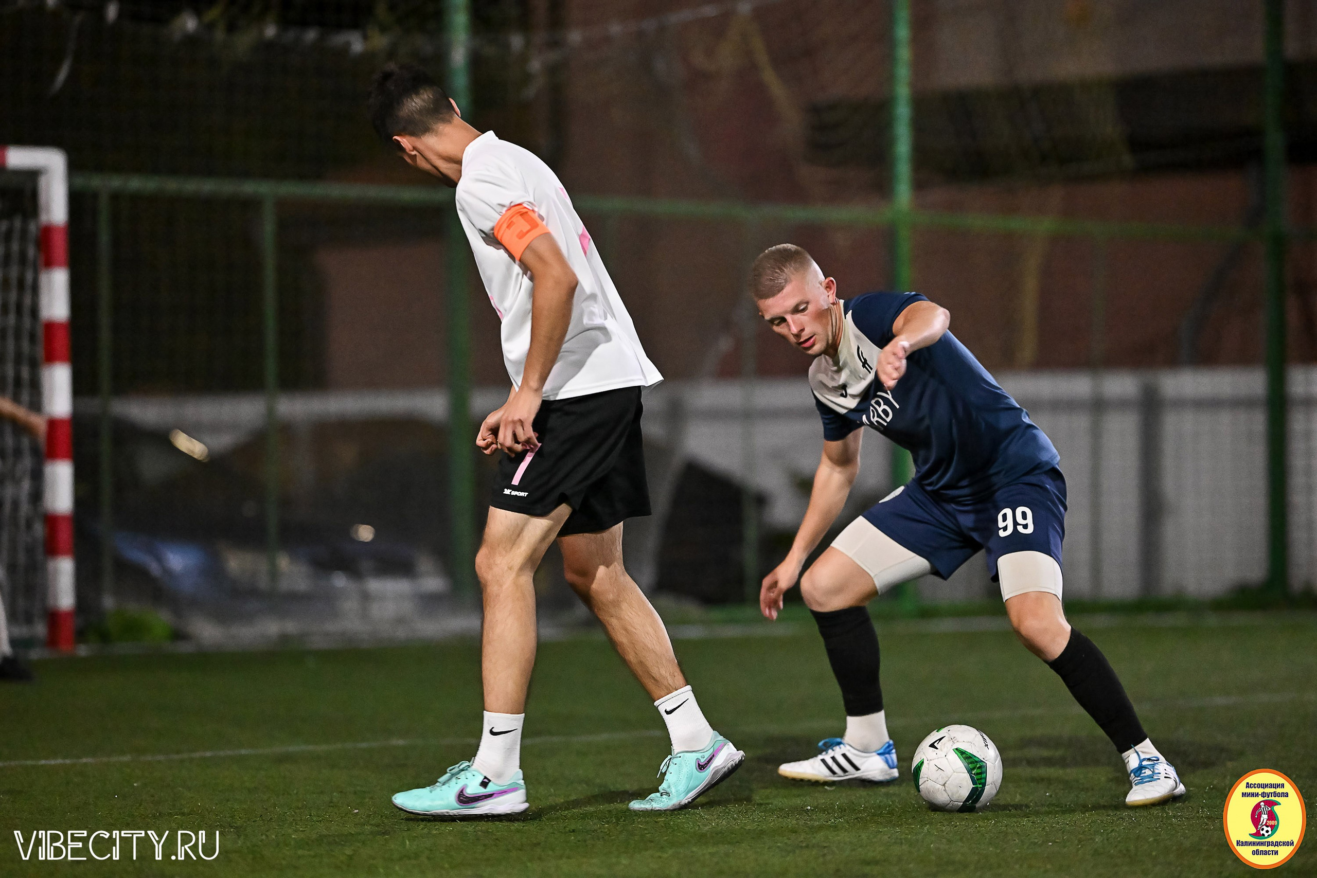 ФИНАЛЬНЫЕ ИГРЫ КУБКА МИНИ-ФУТБОЛЬНОЙ ЛИГИ И КУБКА КОРПОРАТИВНОЙ МФЛ 2025. VIBECITY.RU Вайб Сити Ру Фоторепортажи Фотоотчеты Калининград