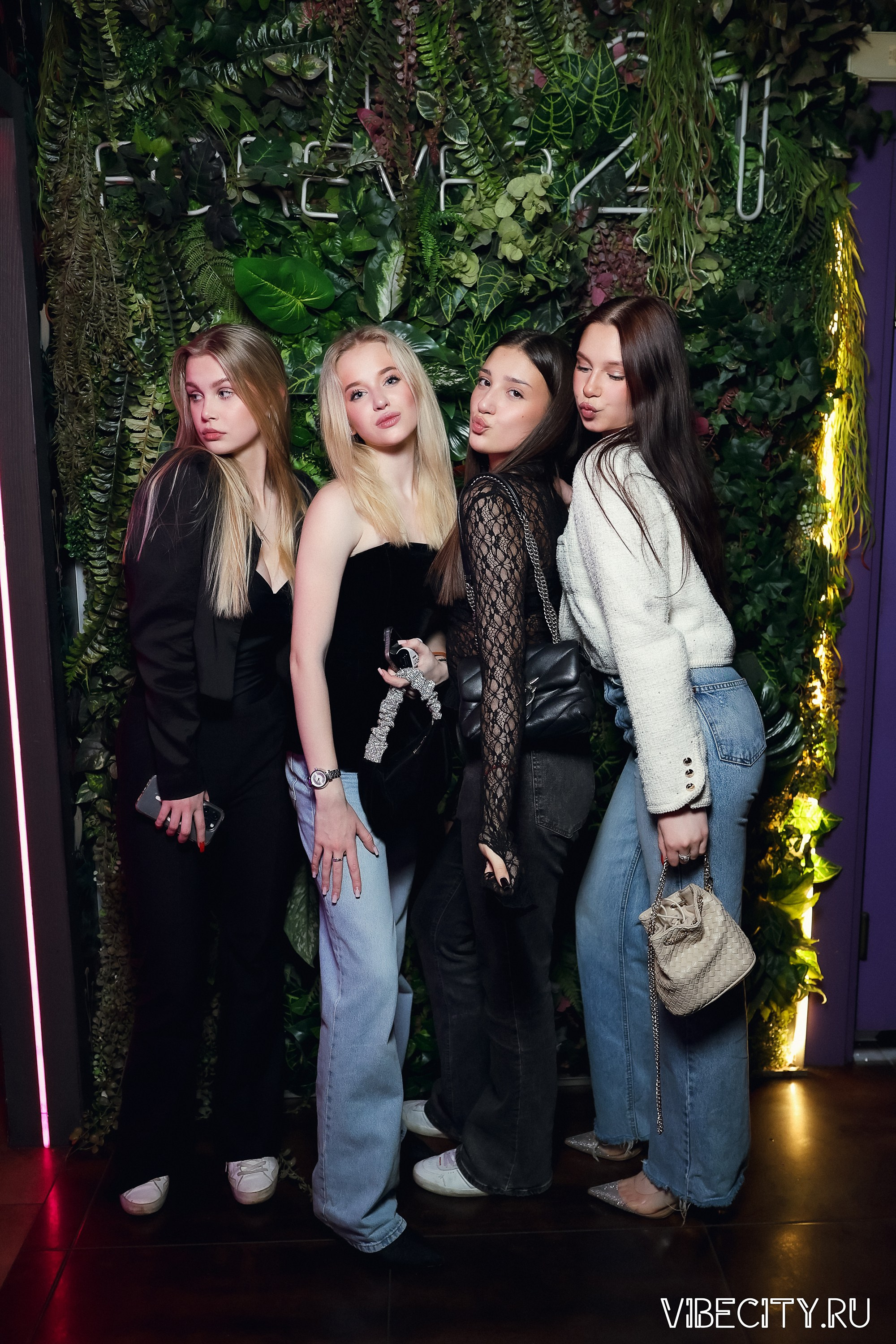 DOUBLE U. VIBECITY.RU Вайб Сити Ру Фоторепортажи Фотоотчеты Калининград