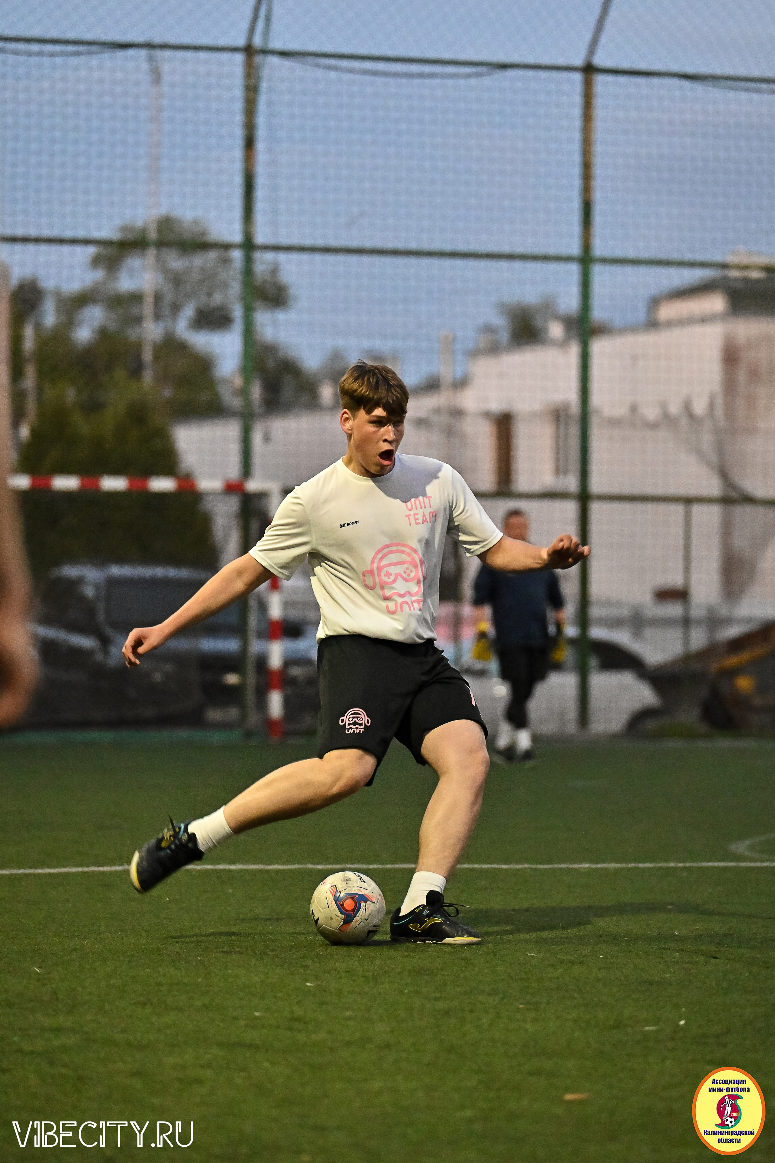 ИГРЫ МИНИ-ФУТБОЛЬНОЙ И КОРПОРАТИВНОЙ ЛИГИ. VIBECITY.RU Вайб Сити Ру Фоторепортажи Фотоотчеты Калининград