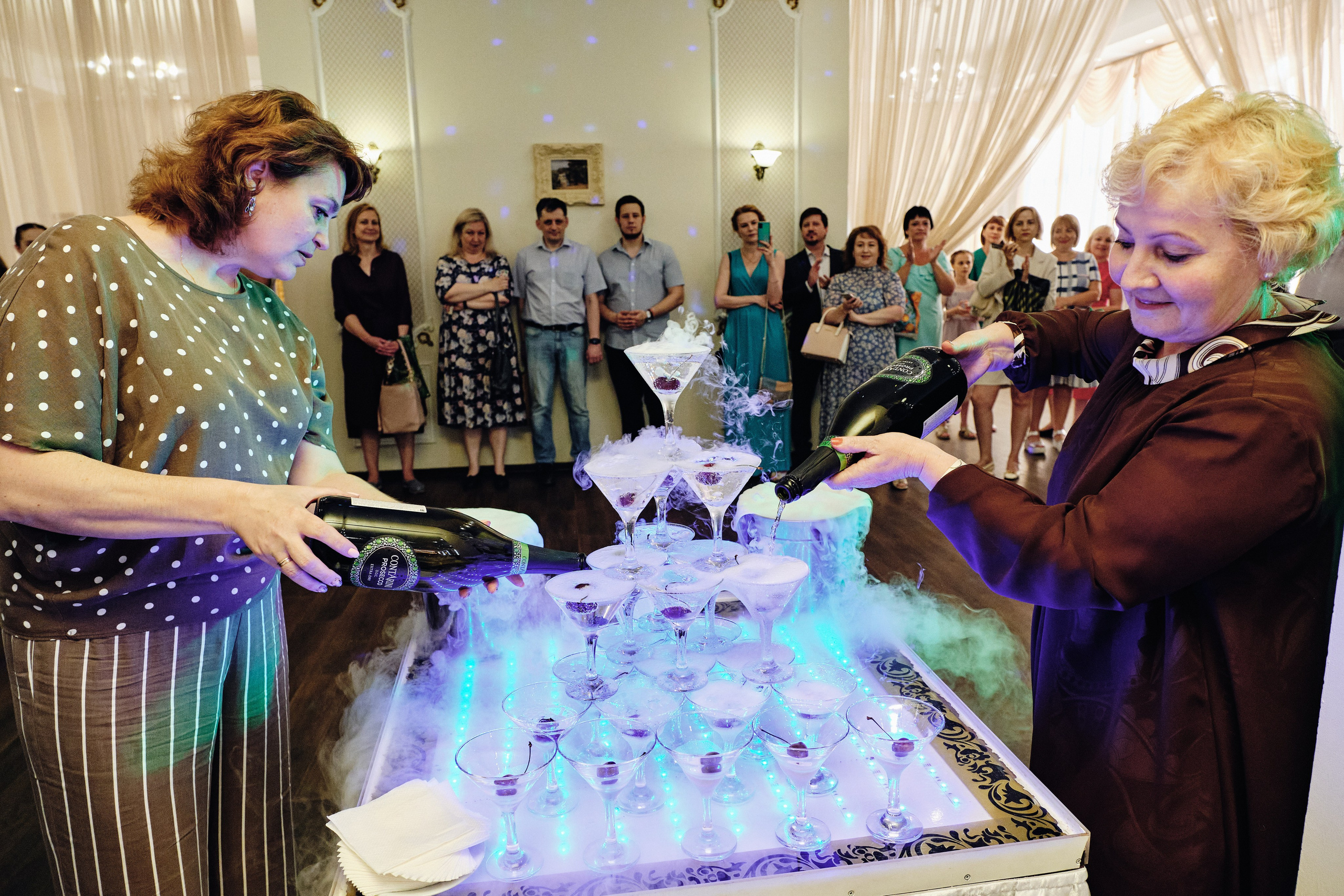 Фотограф на выпускной в СПб. Семейные и свадебные фотосессии в СПб, в студии, на улице, на природе