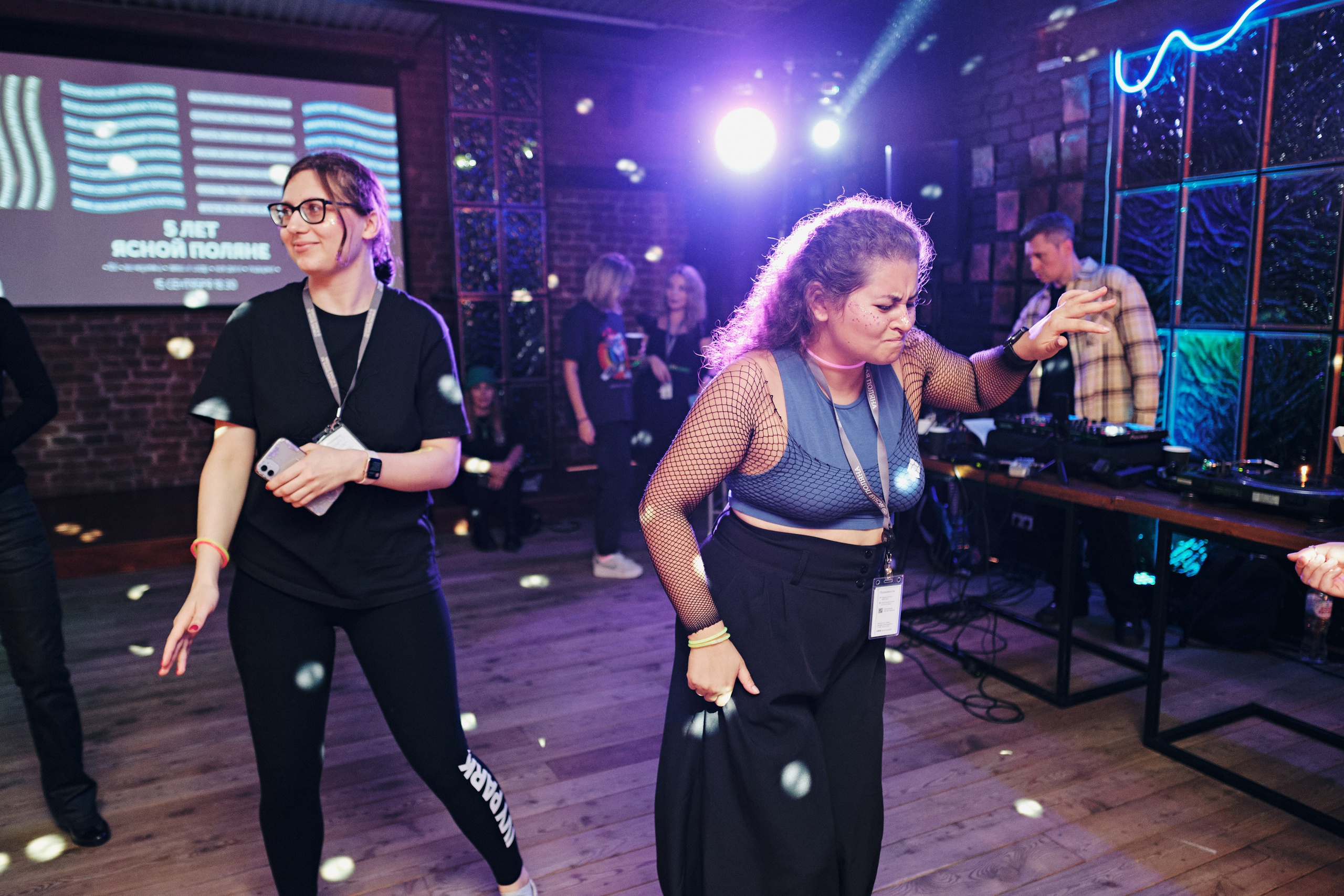 Фотограф на корпоратив в СПб. Семейные и свадебные фотосессии в СПб, в студии, на улице, на природе