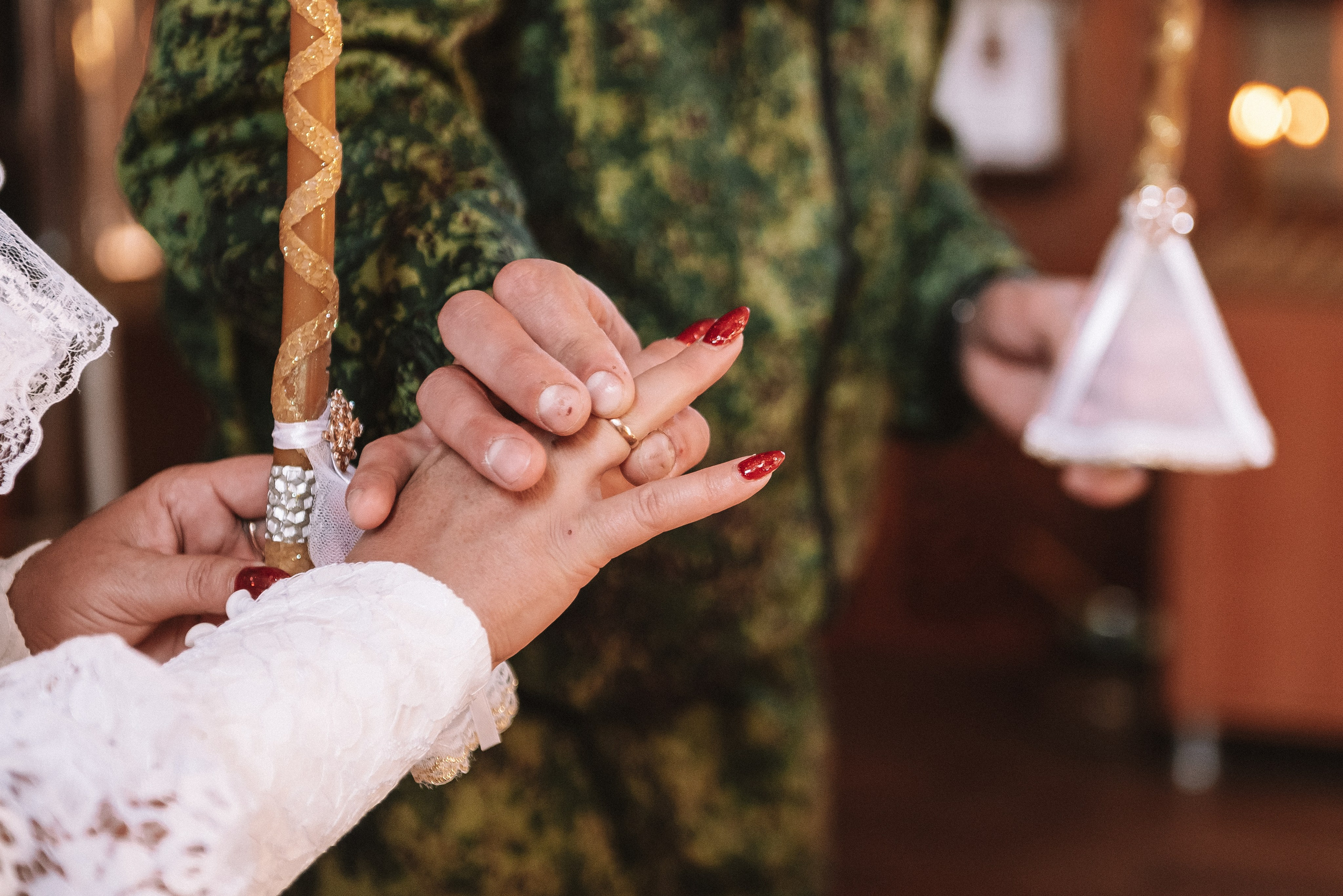 Венчание в храме Иоанна Кронштадтского. Свадебный и семейный фотограф в Волгограде Олеся Лисицкая