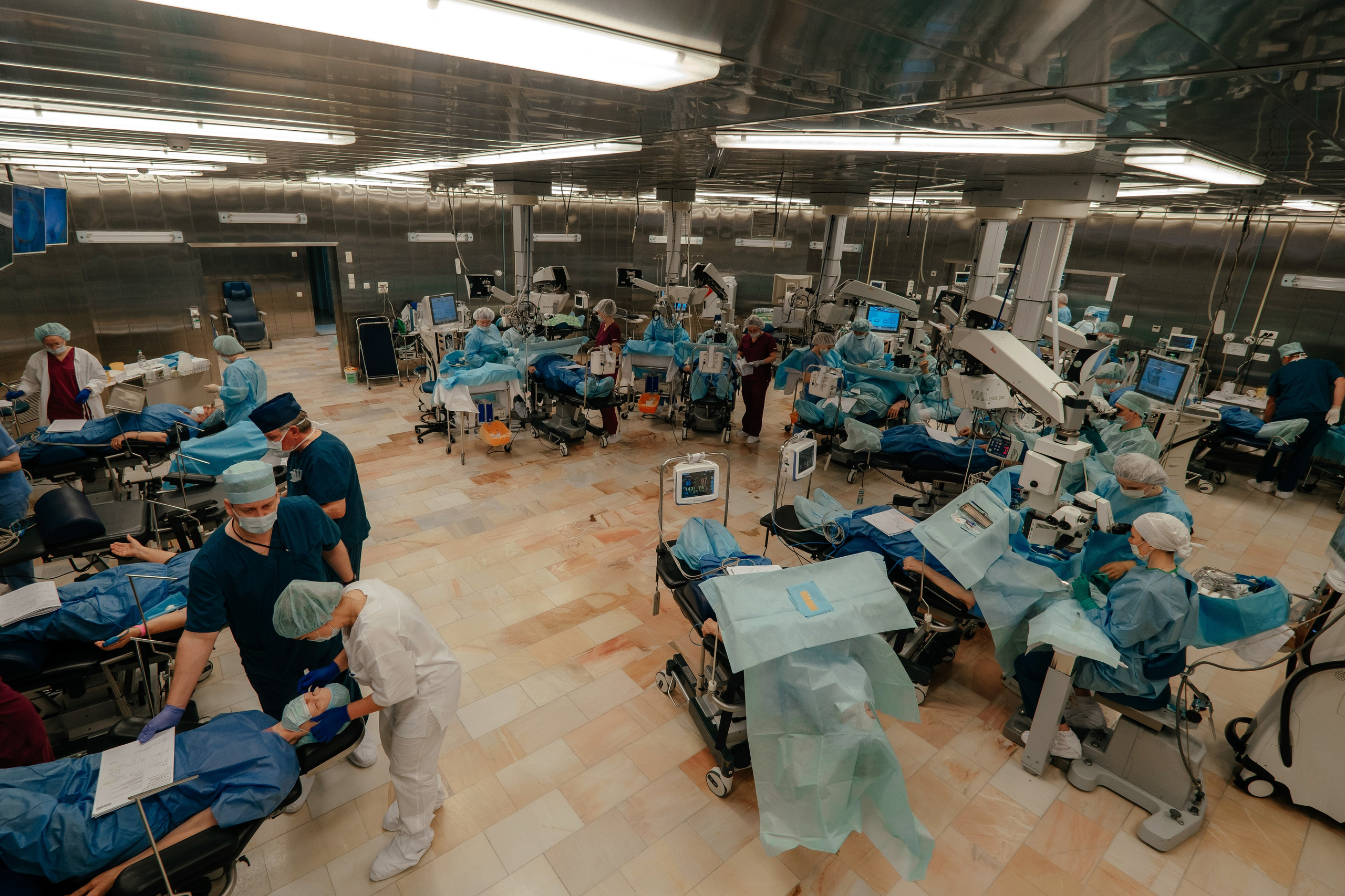 Фотосъемка медицинских центров в Екатеринбурге. Фотограф для бизнеса Константин Брусницын в Екатеринбурге