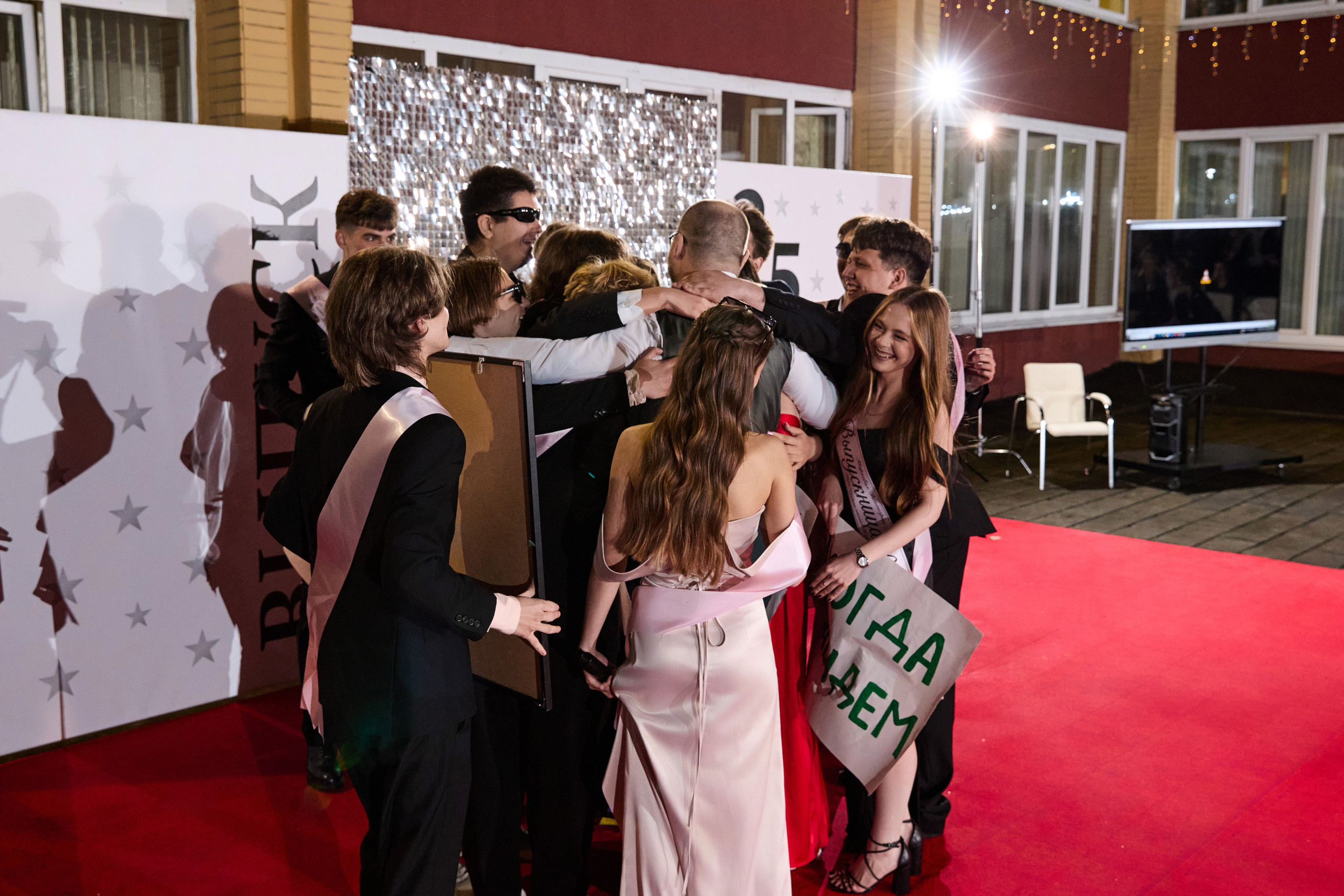 Выпускной 11 класс. Свадебная, репортажная фотосъемка и видеосъемка в Минске. Илья и Юлия Ширмановы. Фотограф | Видеограф | Минск