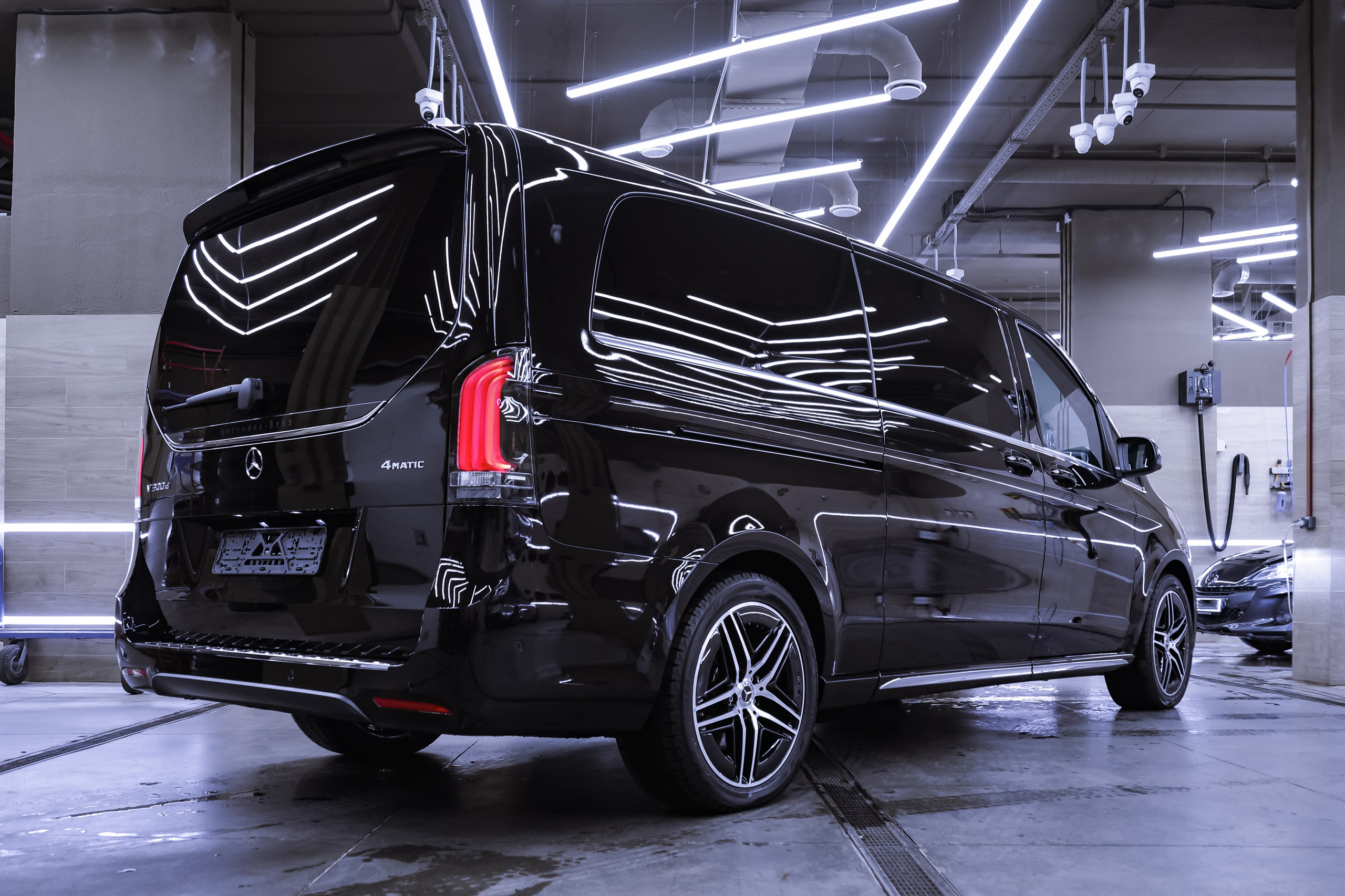 2024 MERCEDES BENZ V 300 d 4MATIC. Mixturecaptures